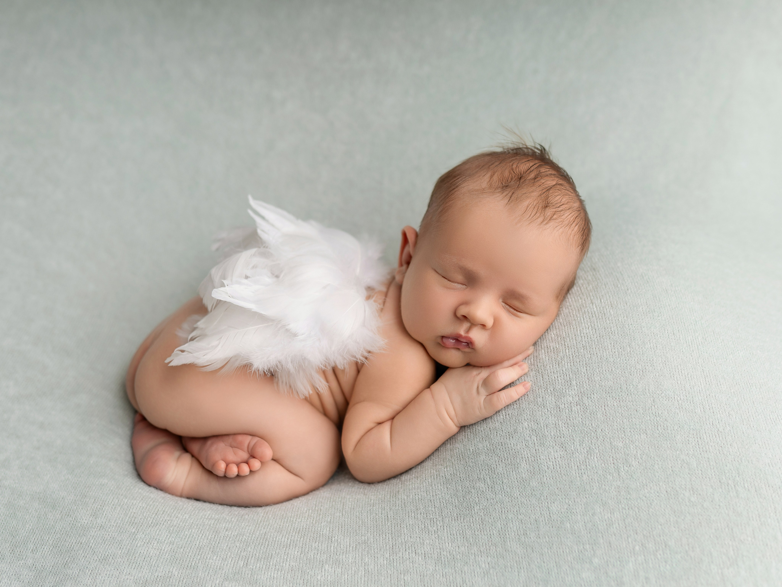 Esu Aleksandra naujagimių ir kudikių fotografė iš Vilniaus