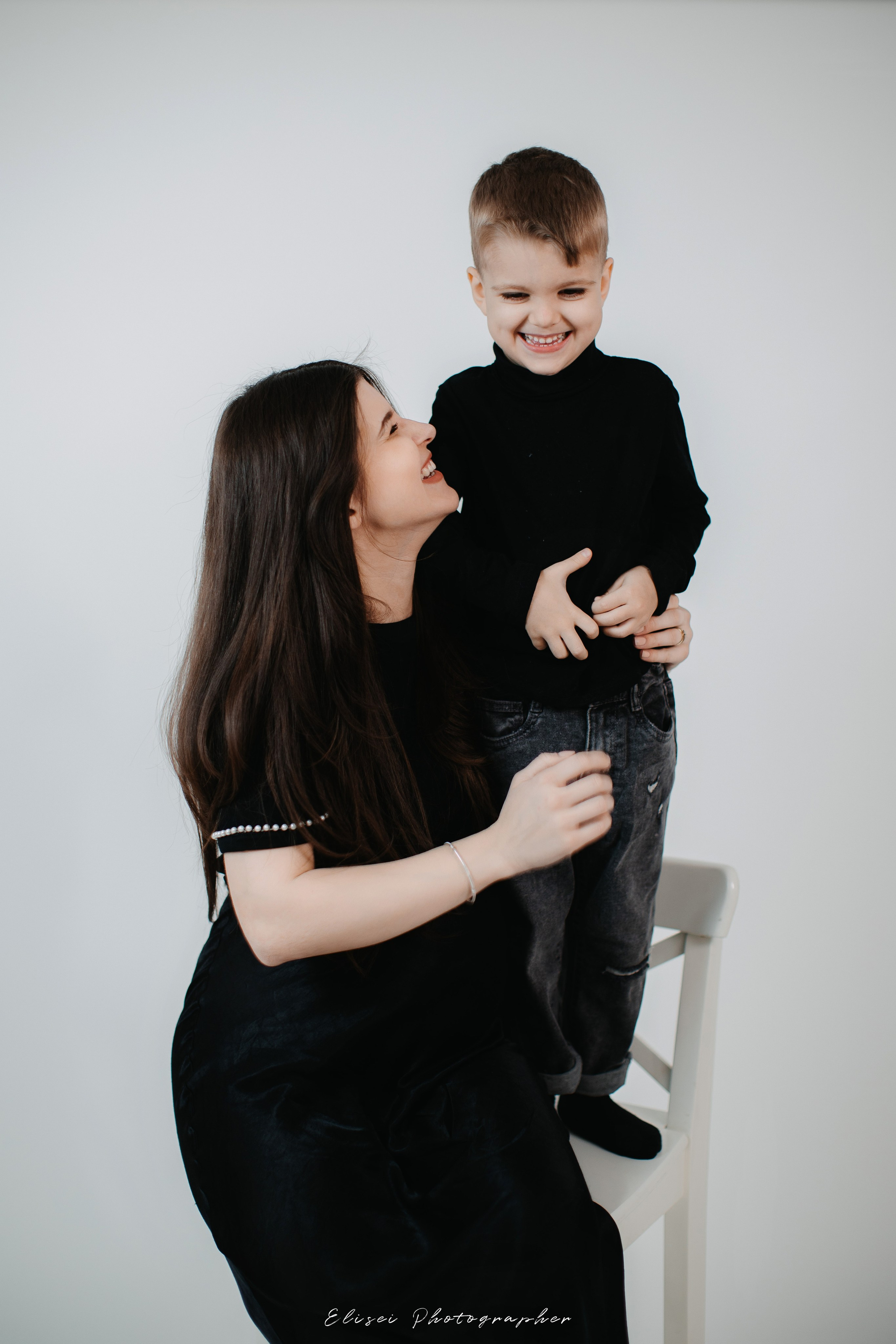 Sedinta foto maternitate suceava Maternity Photostudio