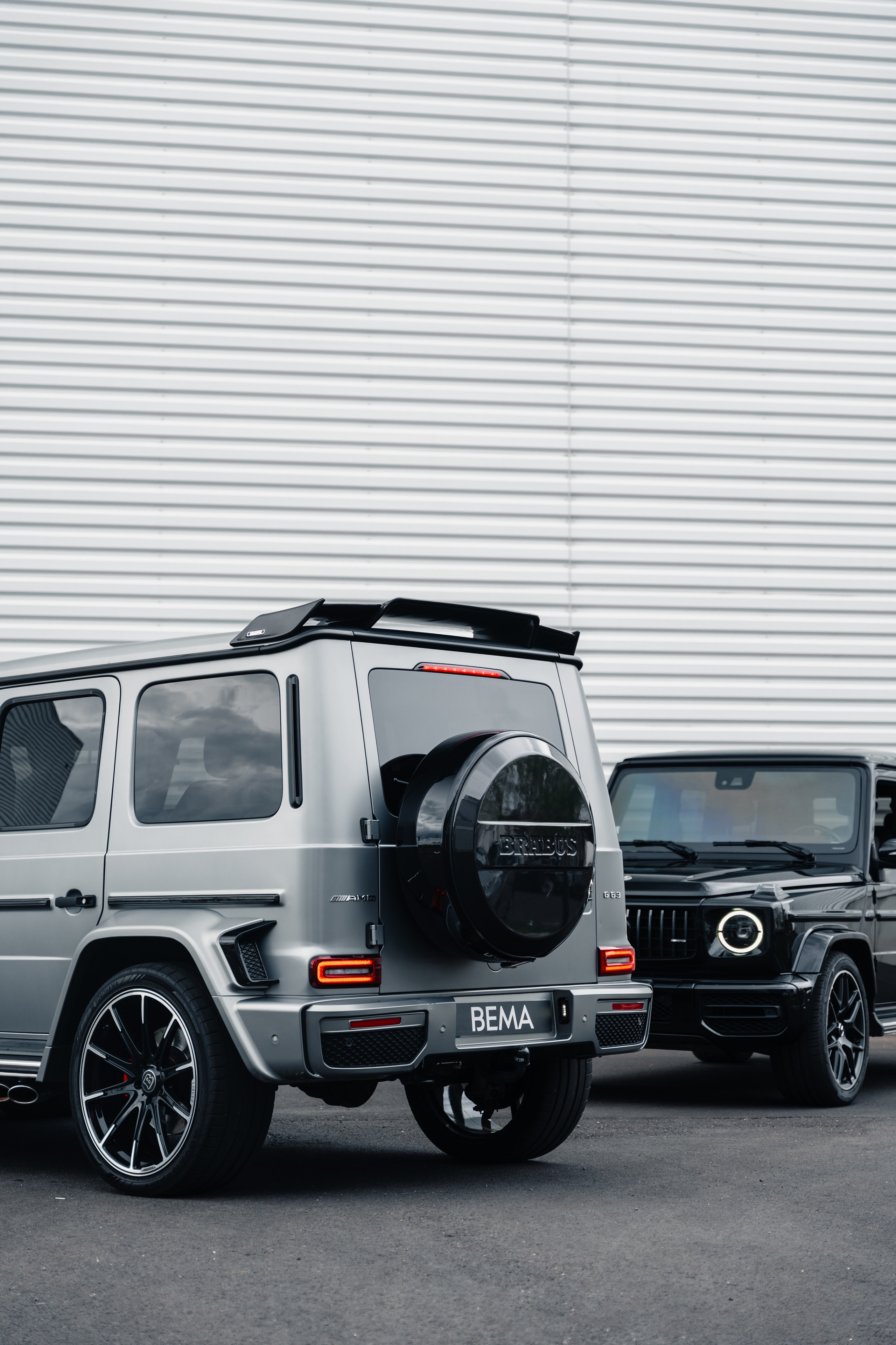 Mercedes G63×3. Photographe de voitures à Paris — Vitalii Motruk