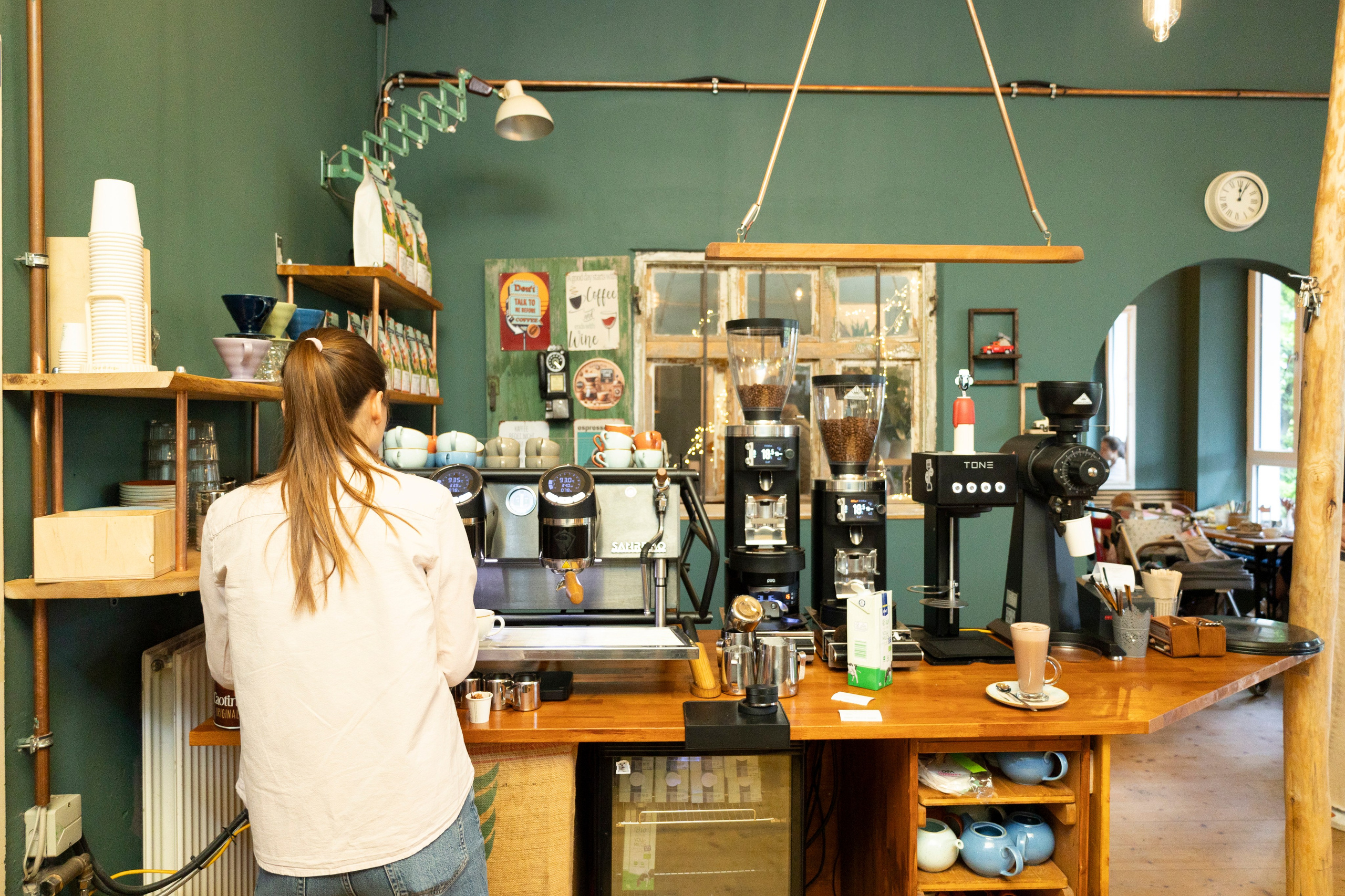 Cafe. Photographer in Munich