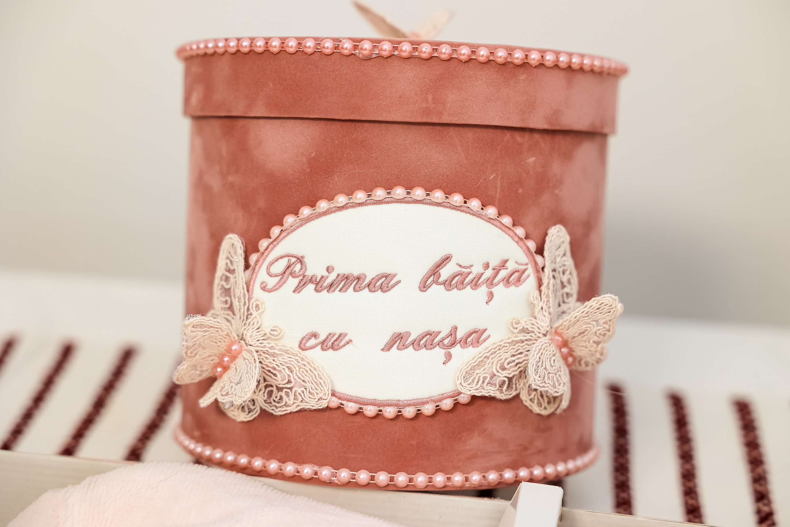 Iris Stefania. Moments By Gub