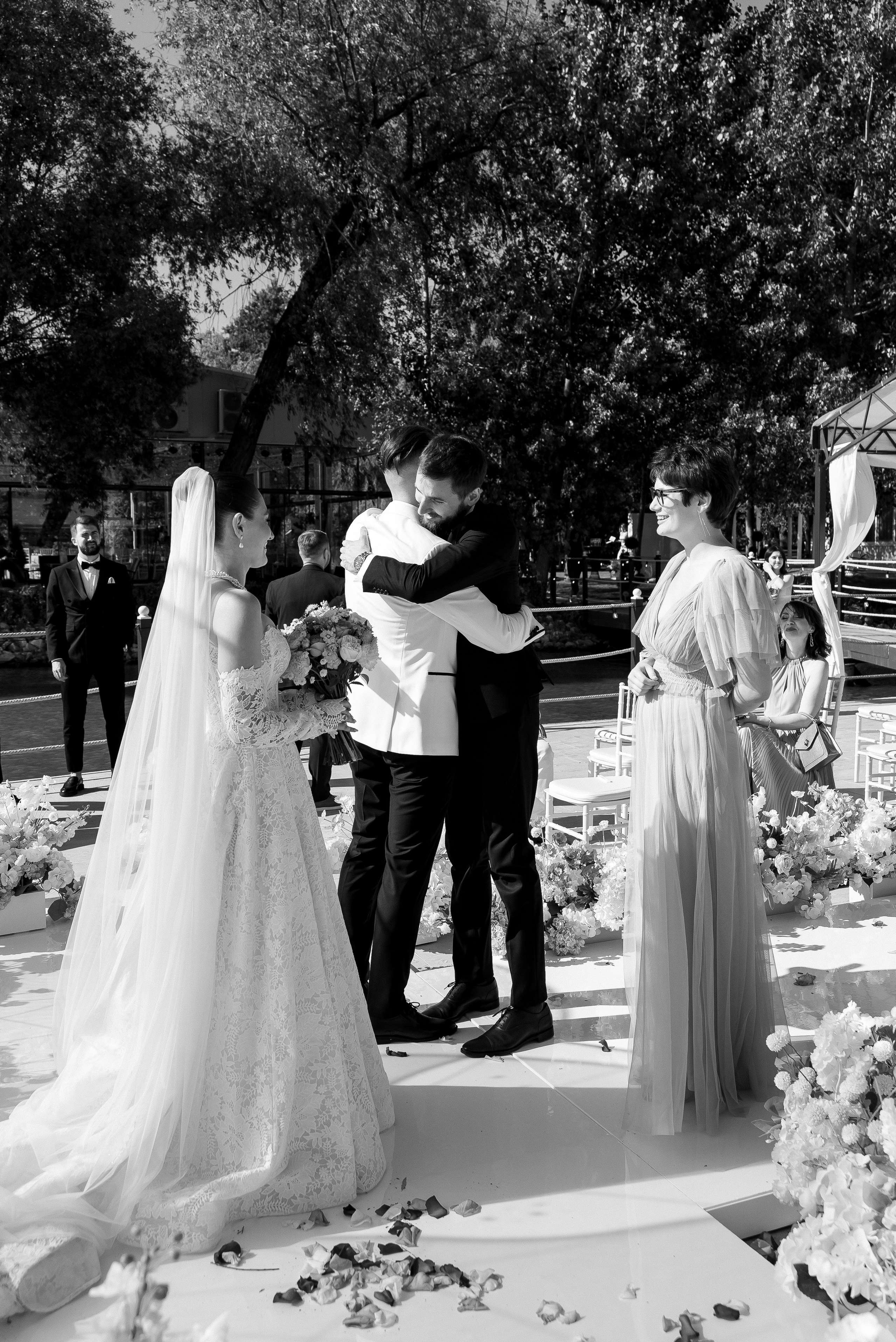 Florin & Corina — Complexul Turistic Costesti — Wedding Day. Servicii Foto și Video 067188353