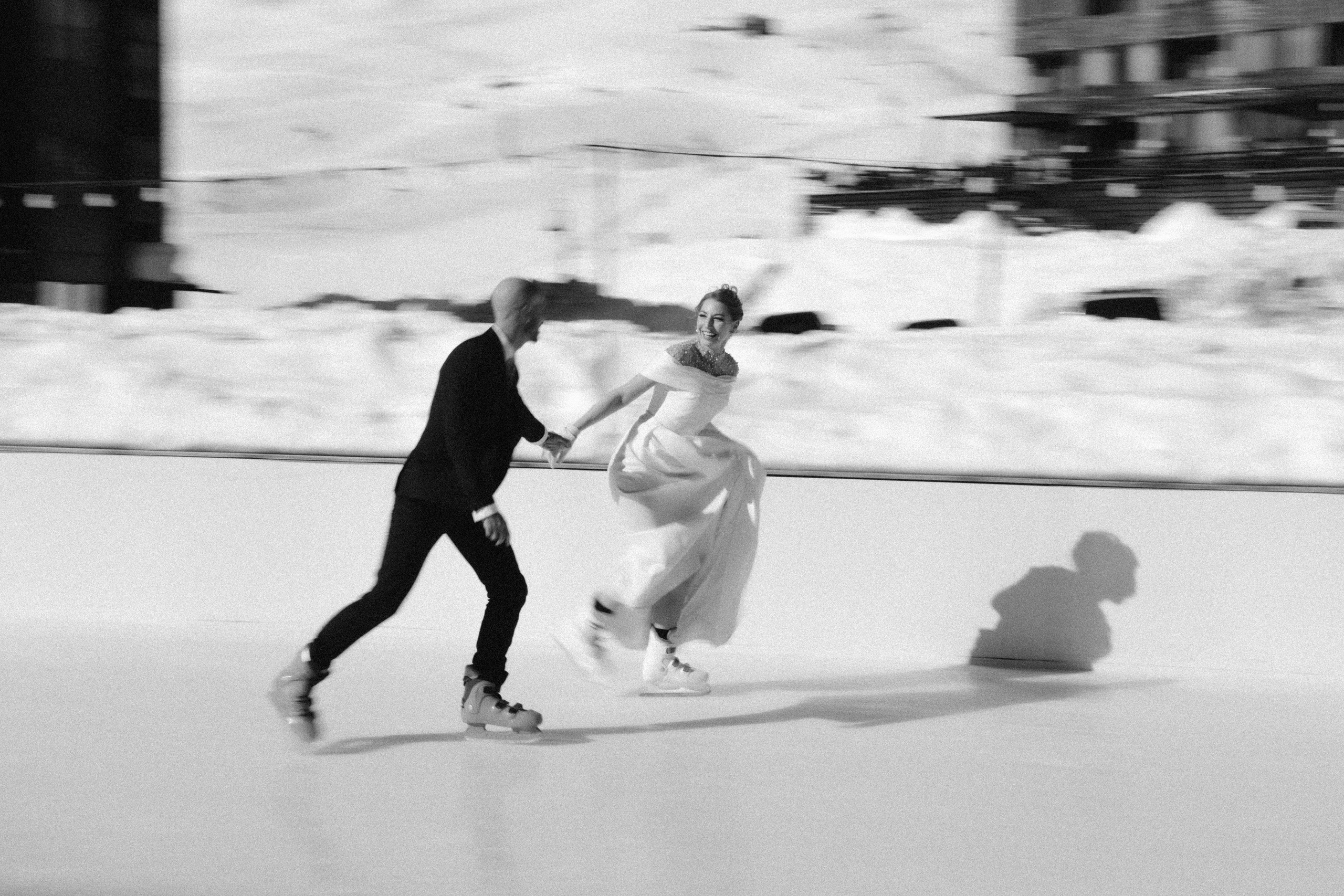Love in winter mountains. Wedding photographer in Tbilisi Ioseb Mamniashvili