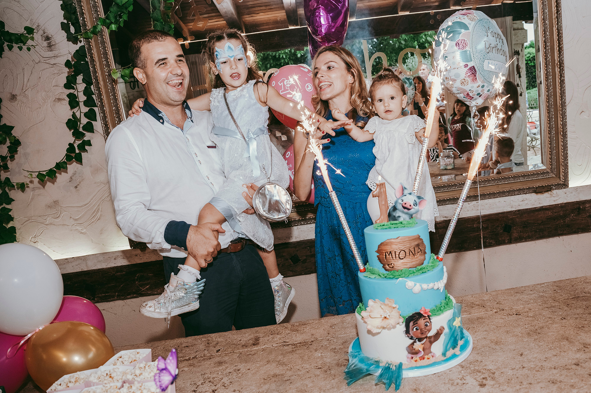 Miona 1 rodjendan / bajkovita kuca Happy house. Deciji i porodicni fotograf u Beogradu Oksana Skendzic