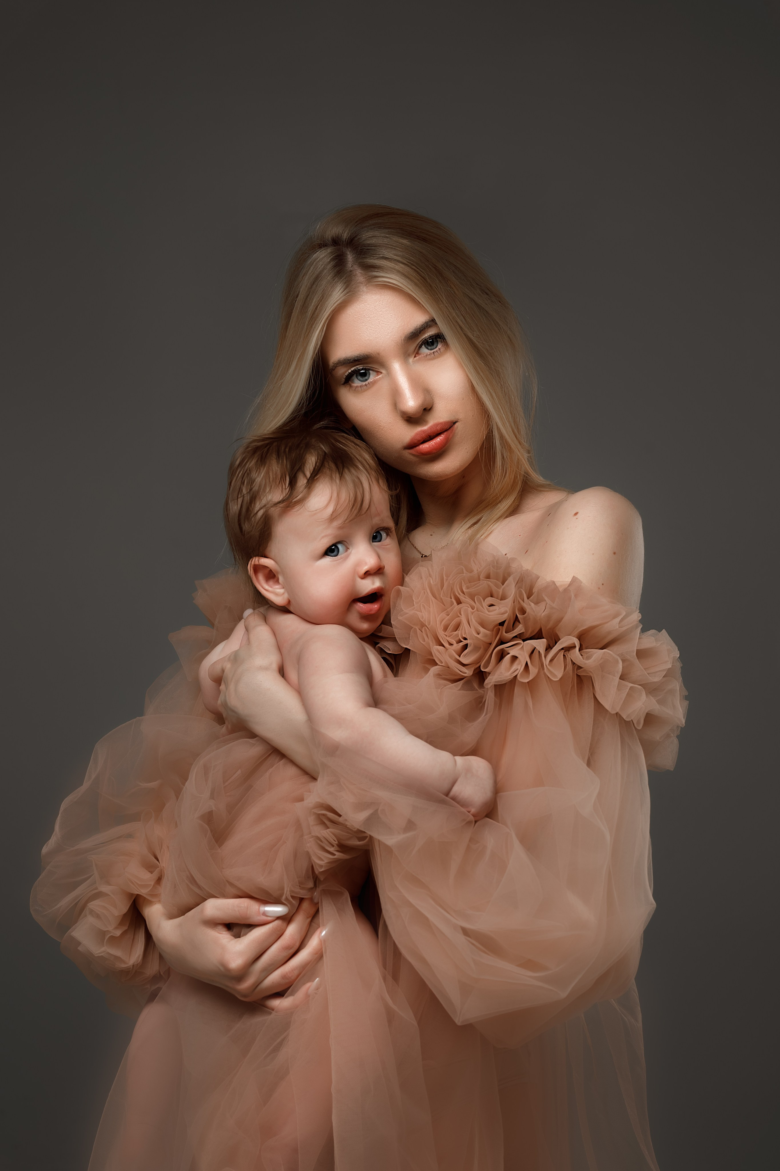 Portafolio de Fotografía Mamá y Yo – Natasha Reev. Natasha Reev Fotógrafa de maternidad en Los Ángeles