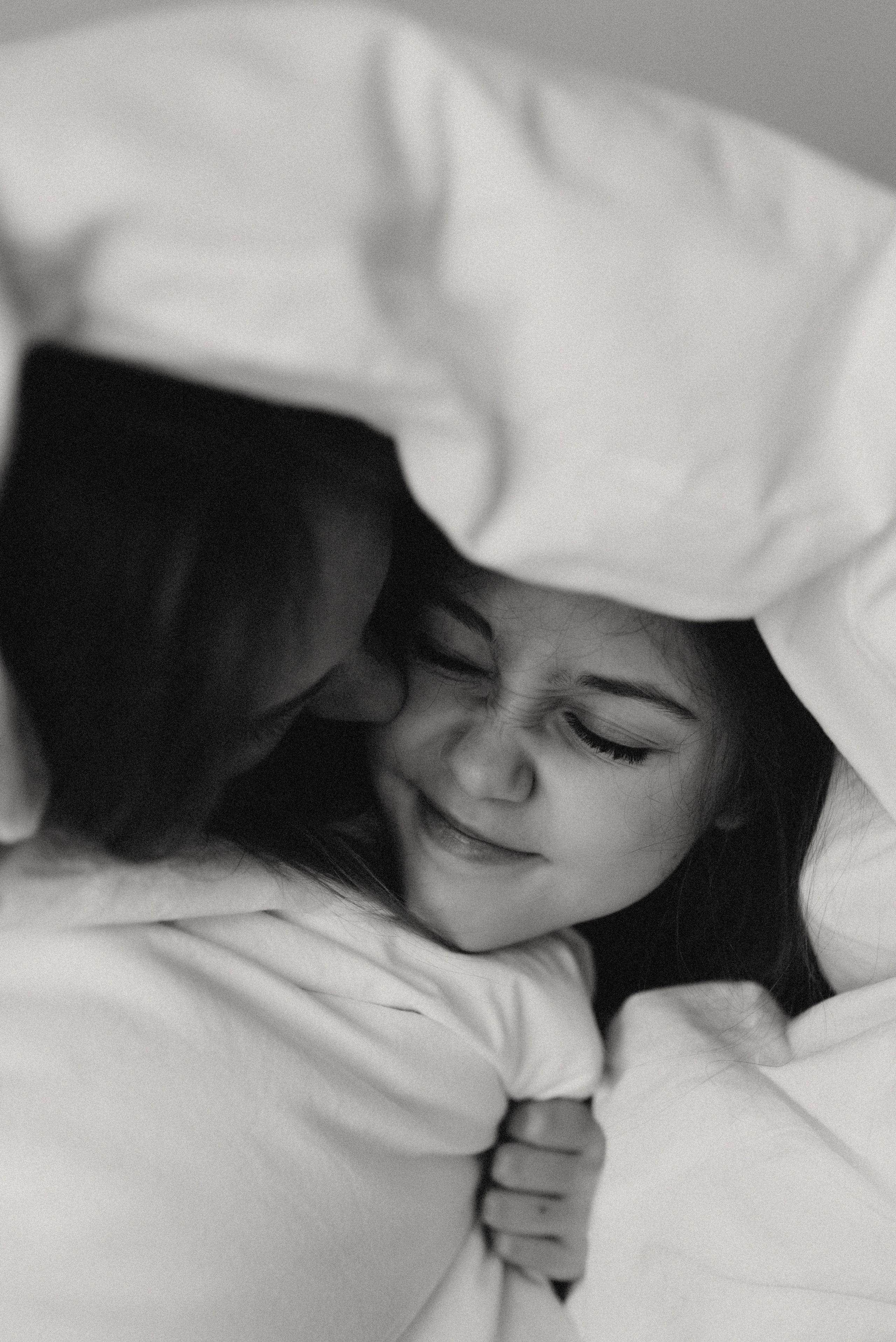 Домашняя фотосессия мама и ребенок. Семейный фотограф Лейпциг, Германия