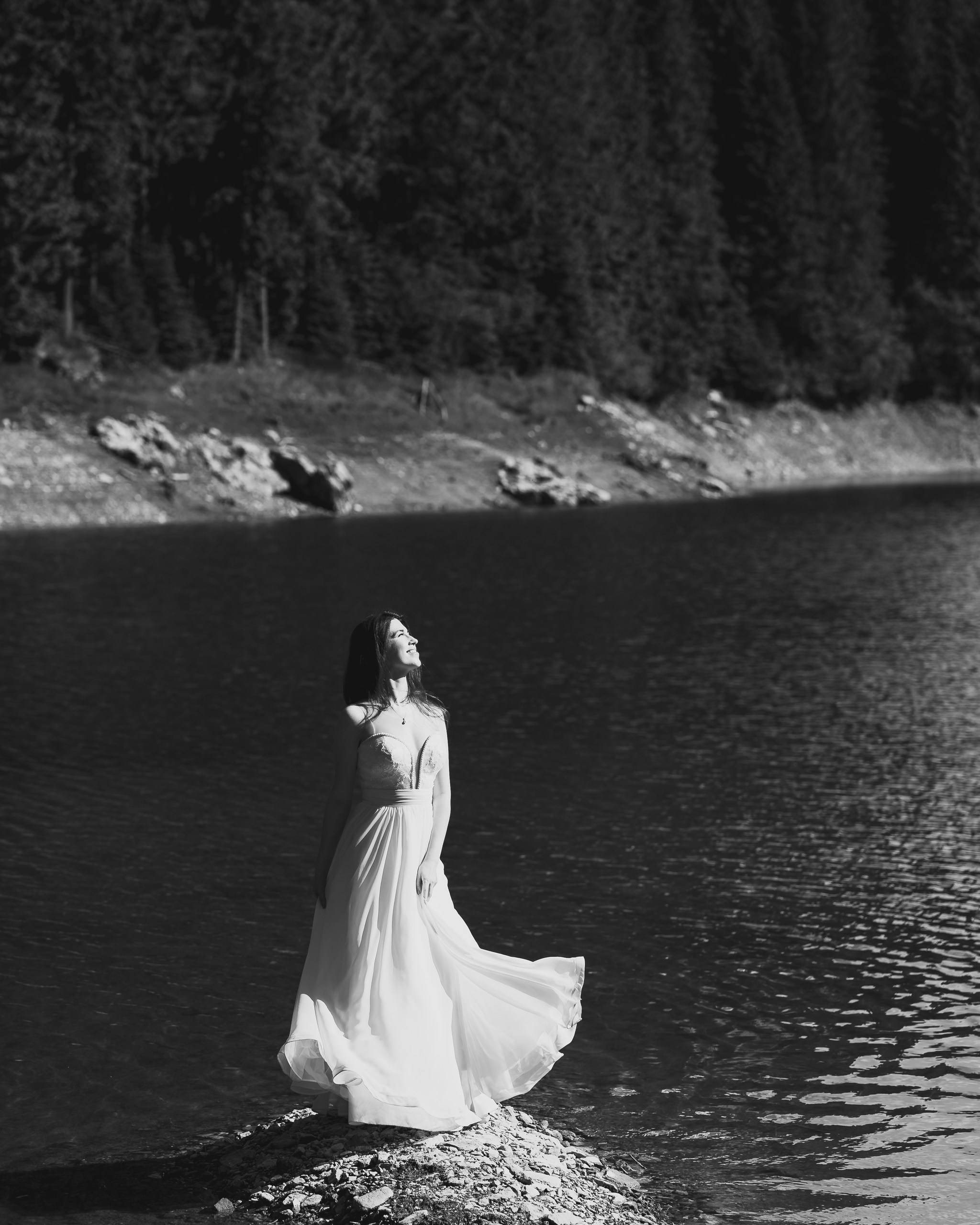 Trash the dress — Lorena&Adi  - Mihai Popa. Mihai Popa |Wedding Photographer | Worldwide | Bucharest