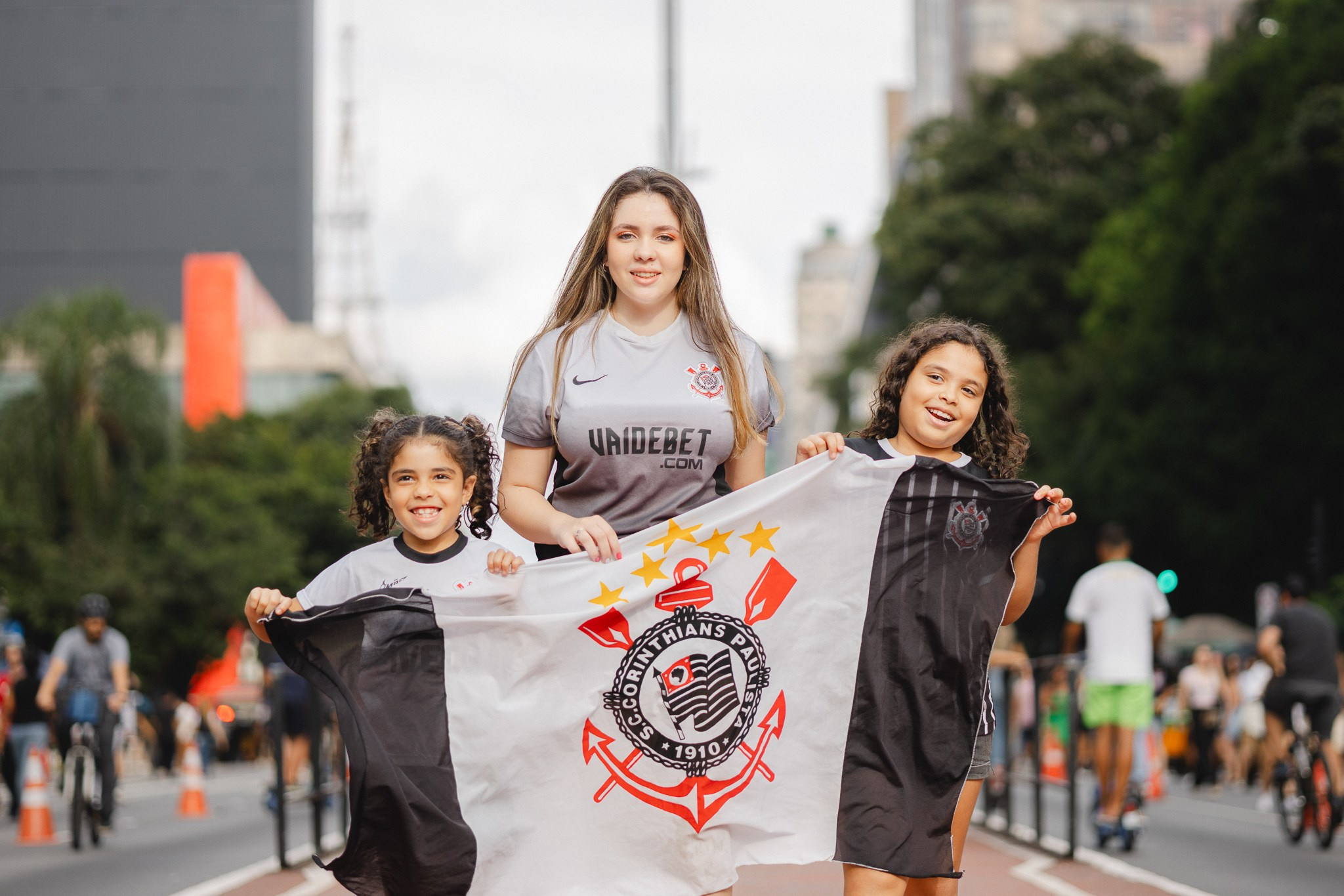 Fernanda Mello — 15 Anos. Clika Photo