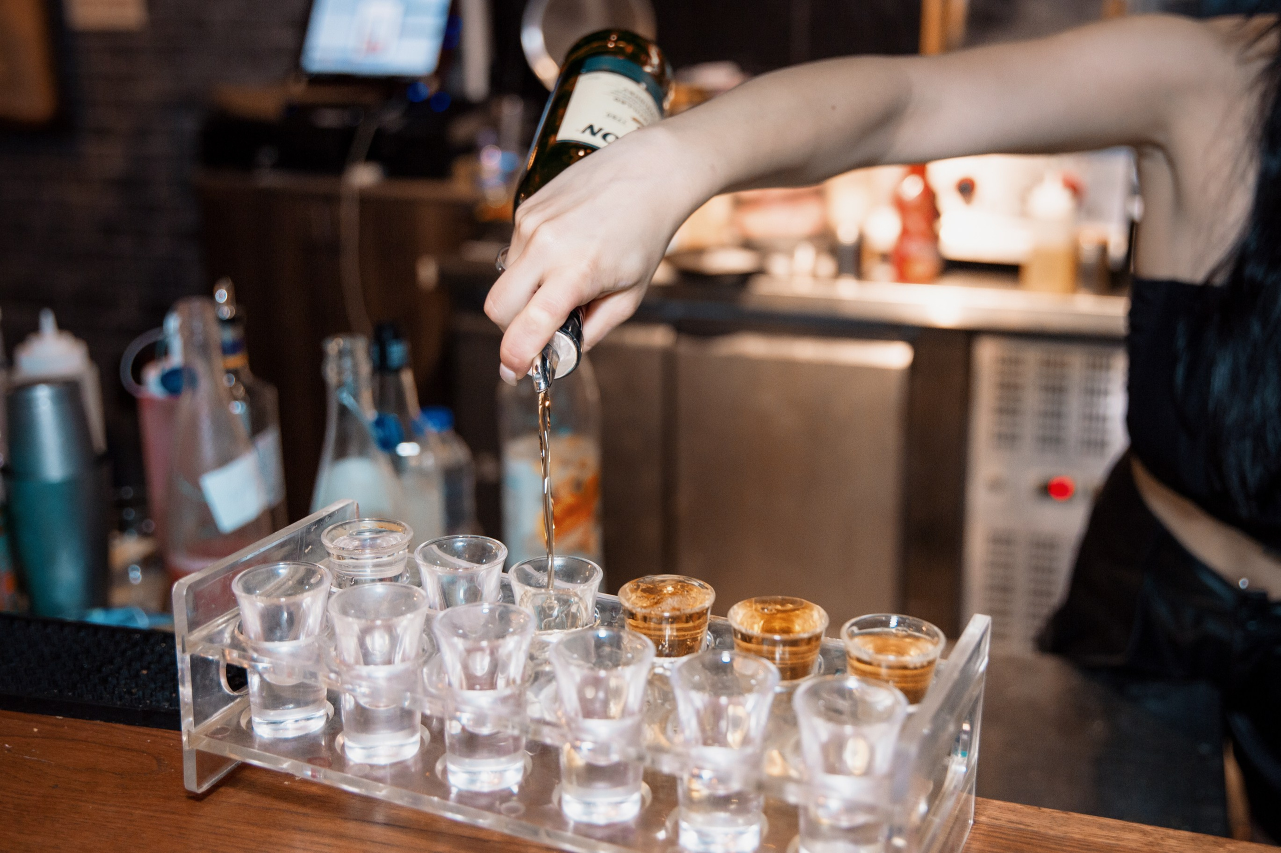 Контентная съемка для бара Focus. Портретный и репортажный фотограф в Израиле Рома Бирман