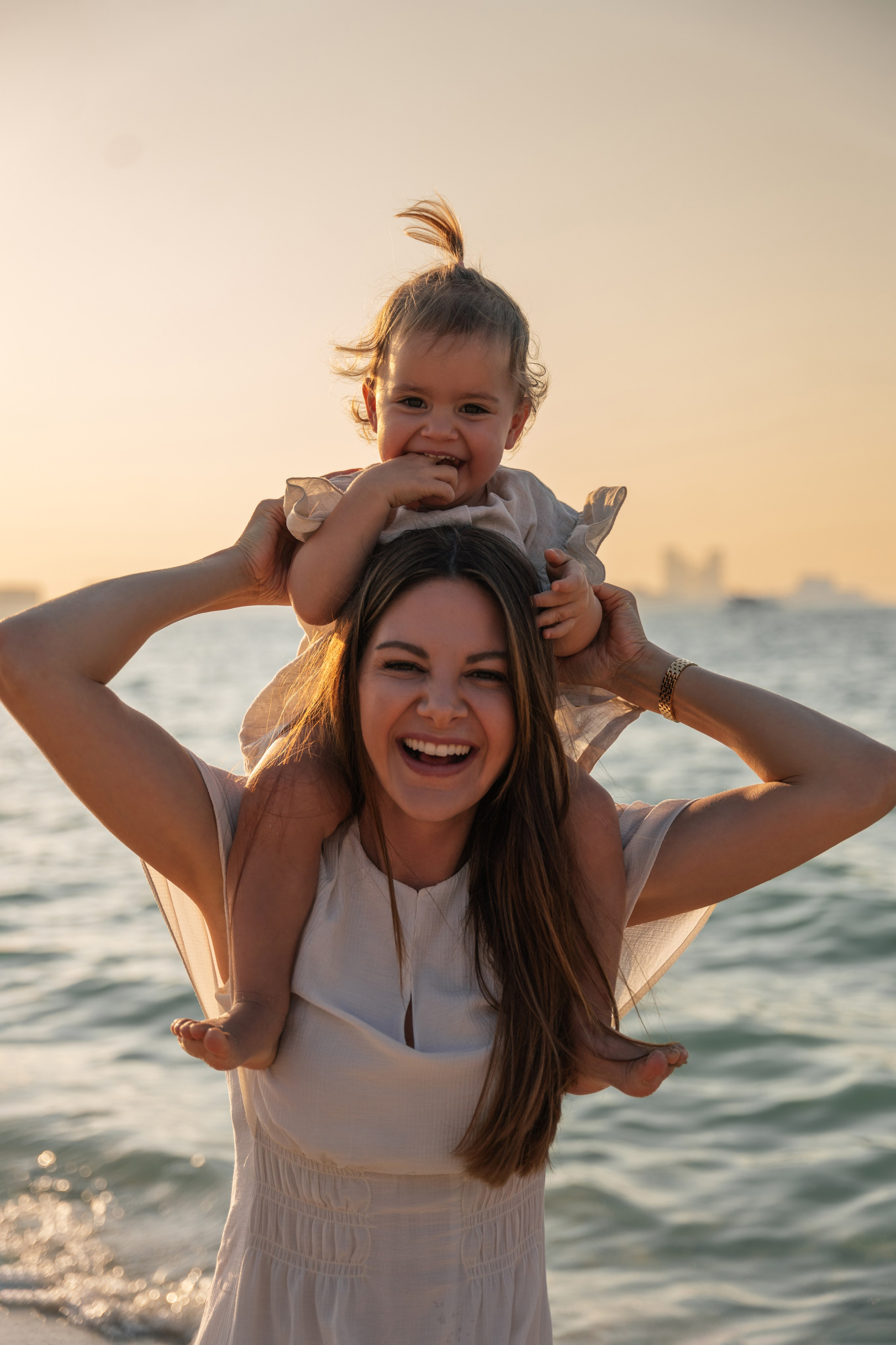 Beach day. Angela Iakovleva — Family Photographer in Dubai