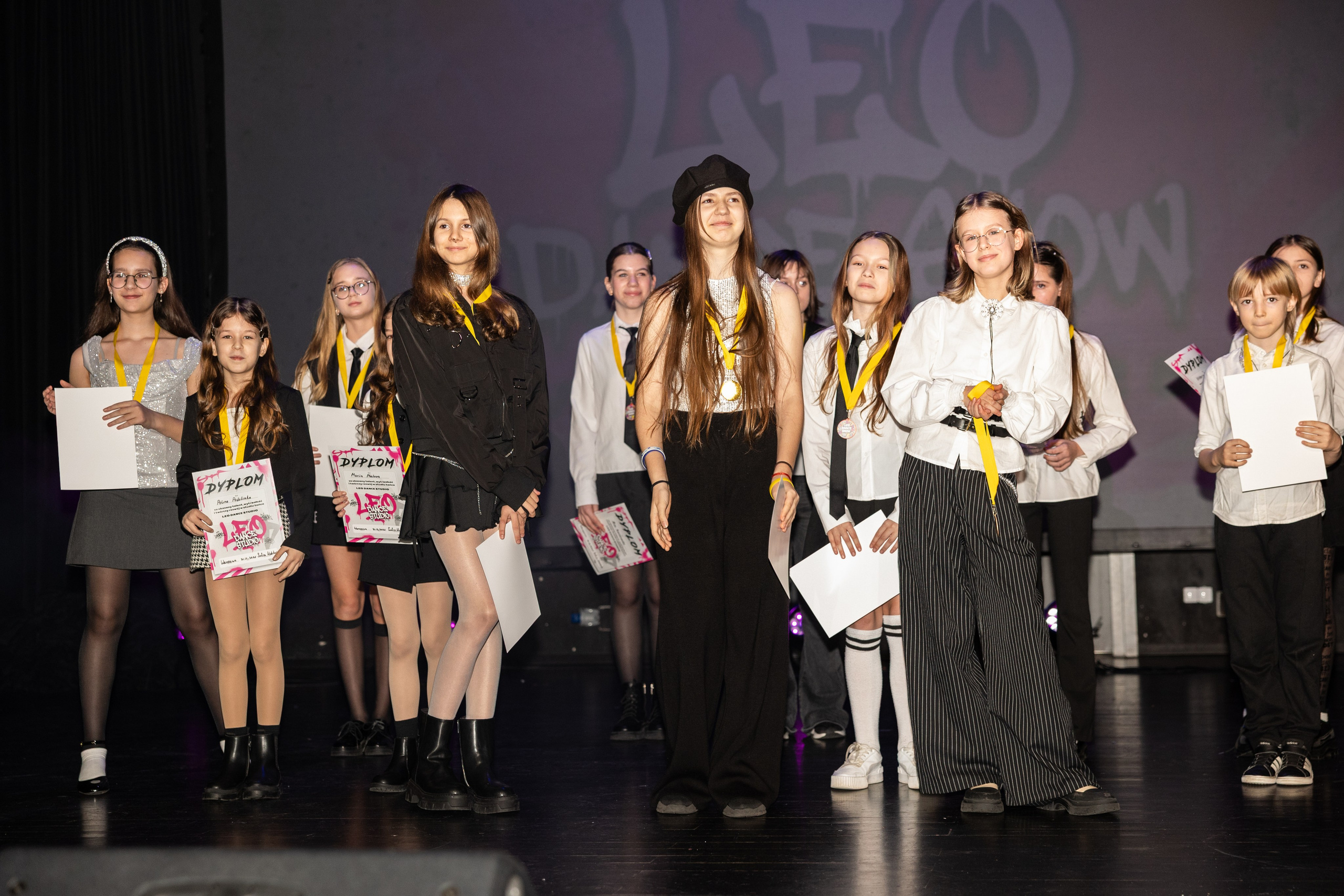 LEO DANCE SHOW WINTER 2025. Семейный и детский фотограф в Варшаве Мила Бобровская