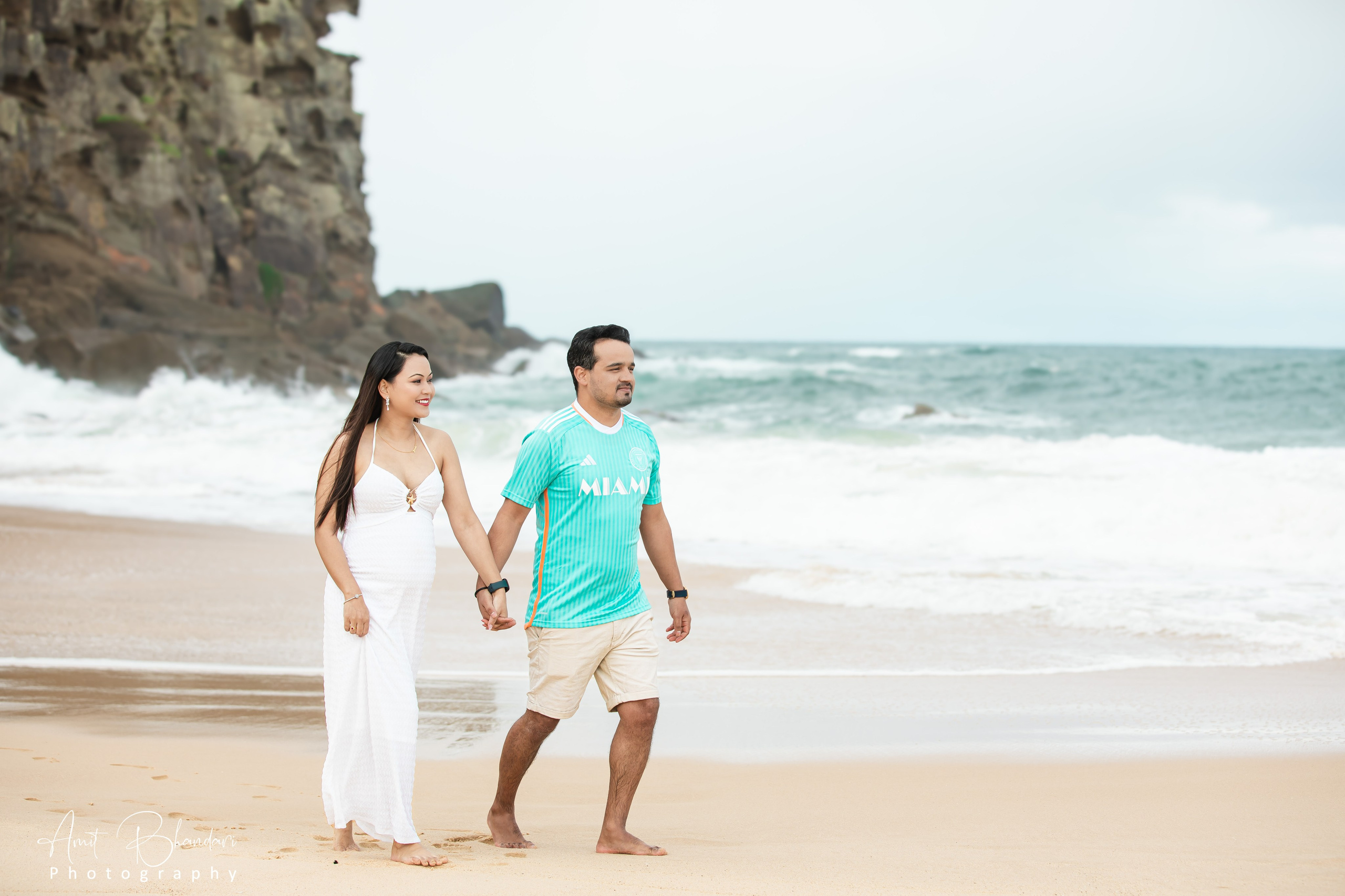 Outdoor Maternity Photoshoot. Freelance Photographer in Newcastle & Central Coast