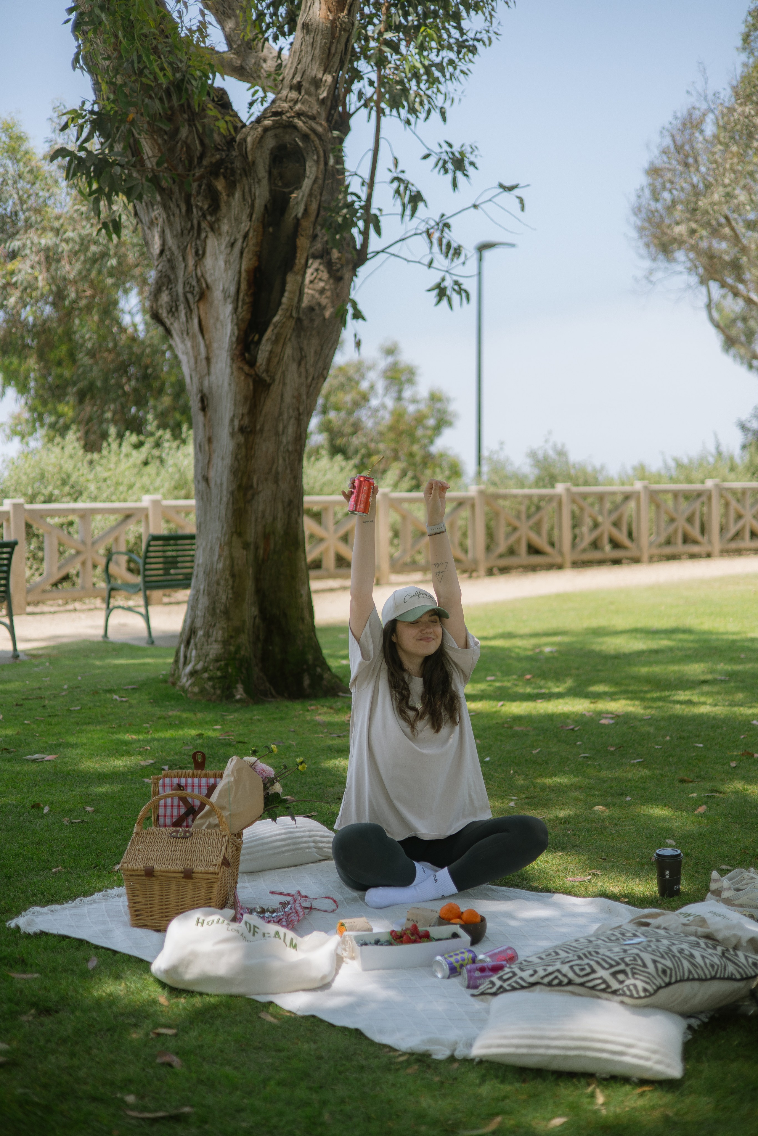 Farmer’s Market and Picnic | Photoshoot for House of Calm. Photographer in Los Angeles. Julia Ishmuratova