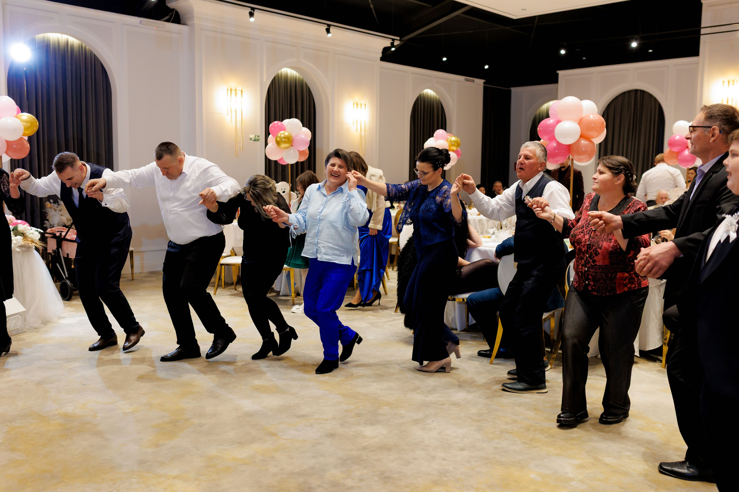 Povestea voastră, regizată de noi |Cristi Turculet Videograf Nuntă Suceava | wedding highlight. Servicii foto-video profesionale, pentru momente de neuitat