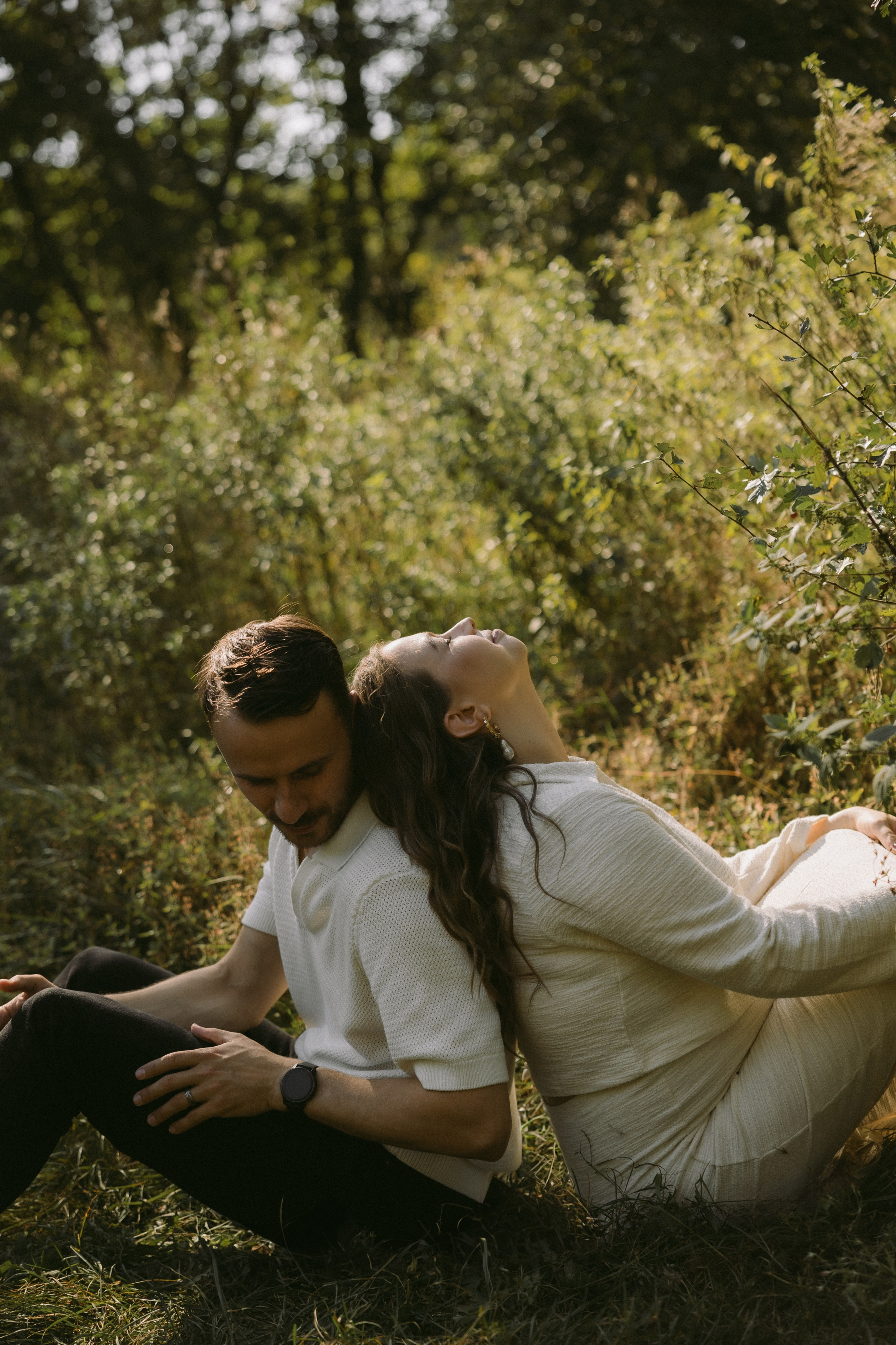 Sigita ir Artūras | Pabėgimas į gamtą ir aštrūs šešėliai. Vestuvių ir šeimų fotografė Lena Bondarenko / belove photo