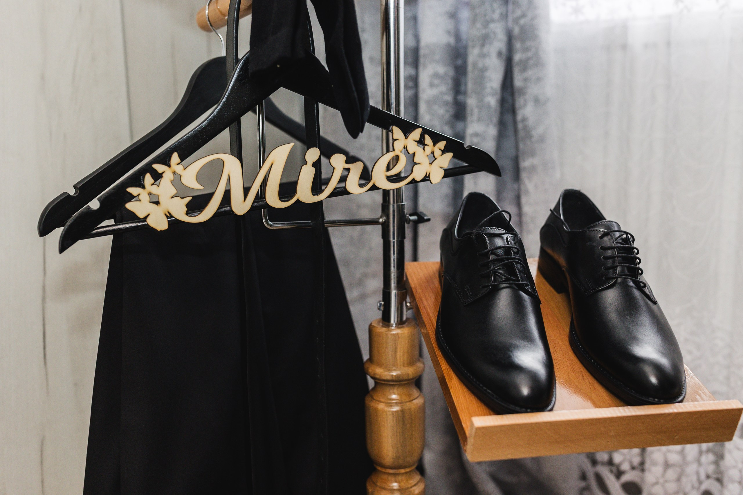 * fotograf stare civilă Siret* fotograf Bucovina* fotograf nuntă Suceava* fotograf Iași Botoșani* stare civilă tradițională* ie românească nuntă* AlinoFotoStudio* fotograf Andrei și Andreea- Alin Chirilă fotograf – stare civilă Siret, Suceava, Andrei și Andreea în ie tradițională, poveste spusă prin fotografiefotograf stare civilă Siret Suceava Alin Chirilă – miri îmbrăcați în costum tradițional bucovineanAlin Chirilă fotograf nuntă Siret Suceava – stare civilă autentică în Bucovina, emoții realefotograf Siret Suceava Alin Chirilă – Andrei și Andreea la starea civilă în ie tradiționalăstare civilă Siret fotograf Alin Chirilă – cadre naturale cu miri în costum popular din Bucovinafotograf nuntă Siret Suceava Alin Chirilă – povestitor prin fotografie, moment emoționant la starea civilăAlin Chirilă fotograf stare civilă Siret – iubire autentică surprinsă în stil documentarfotograf Bucovina Siret Alin Chirilă – stare civilă în ie tradițională, cadre pline de emoțieAlin Chirilă fotograf Suceava – Andrei și Andreea spun DA la starea civilă în Siretfotograf stare civilă Suceava Siret Alin Chirilă – poveste de iubire în stil tradițional românesc - Alin Chirilă fotograf profesionist, AlinoFotoStudio, fotograf evenimente Siret, Suceava County, Iași, Bacău County, Botoșani, Neamț County, fotograf nunți, botezuri, cununii civile, portrete și momente autentice surprinse elegant.- Alin Chirilă surprinde momente elegante de nuntă și evenimente speciale prin AlinoFotoStudio, fotograf disponibil în Siret, Suceava County, Iași, Bacău County, Botoșani și Neamț County, specializat în nunți, botezuri și cununii civile. - Alin Chirilă fotograf profesionist, AlinoFotoStudio, fotograf nuntă și evenimente în Siret, Suceava, Iași, Bacău, Botoșani și Piatra Neamț, fotograf nunți, botezuri, cununie civilă, ședințe foto, trash the dress, logodnă, familie, portrete și fotografii autentice. - AlinoFotoStudio by Alin Chirilă, fotograf evenimente premium în Suceava County, Iași County, Bacău County, Botoșani County și Neamț County, fotograf de familie, fotograf ceremonii religioase, petreceri și momente emoționante. - Alin Chirilă fotograf, povestitor prin fotografie, servicii foto profesionale pentru mireasă, mire, pregătiri nuntă, biserică, restaurant, valsul mirilor, tradiții românești și amintiri de neuitat în Moldova.