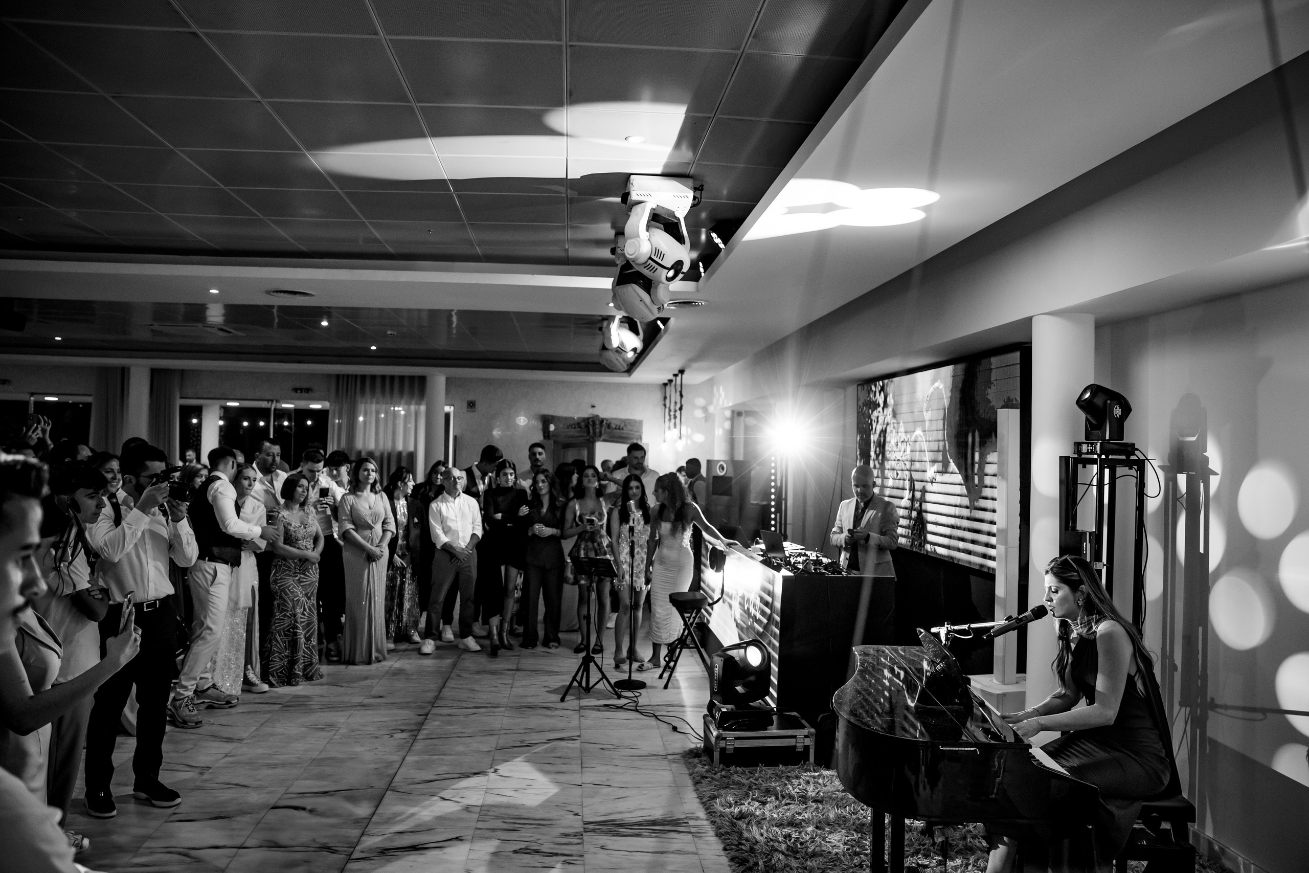 Glicínias Boutique Hotel Wedding in Guimarães | Pedro & Joana. Lisbon Wedding Photographer | Timeless Documentary Wedding Photography