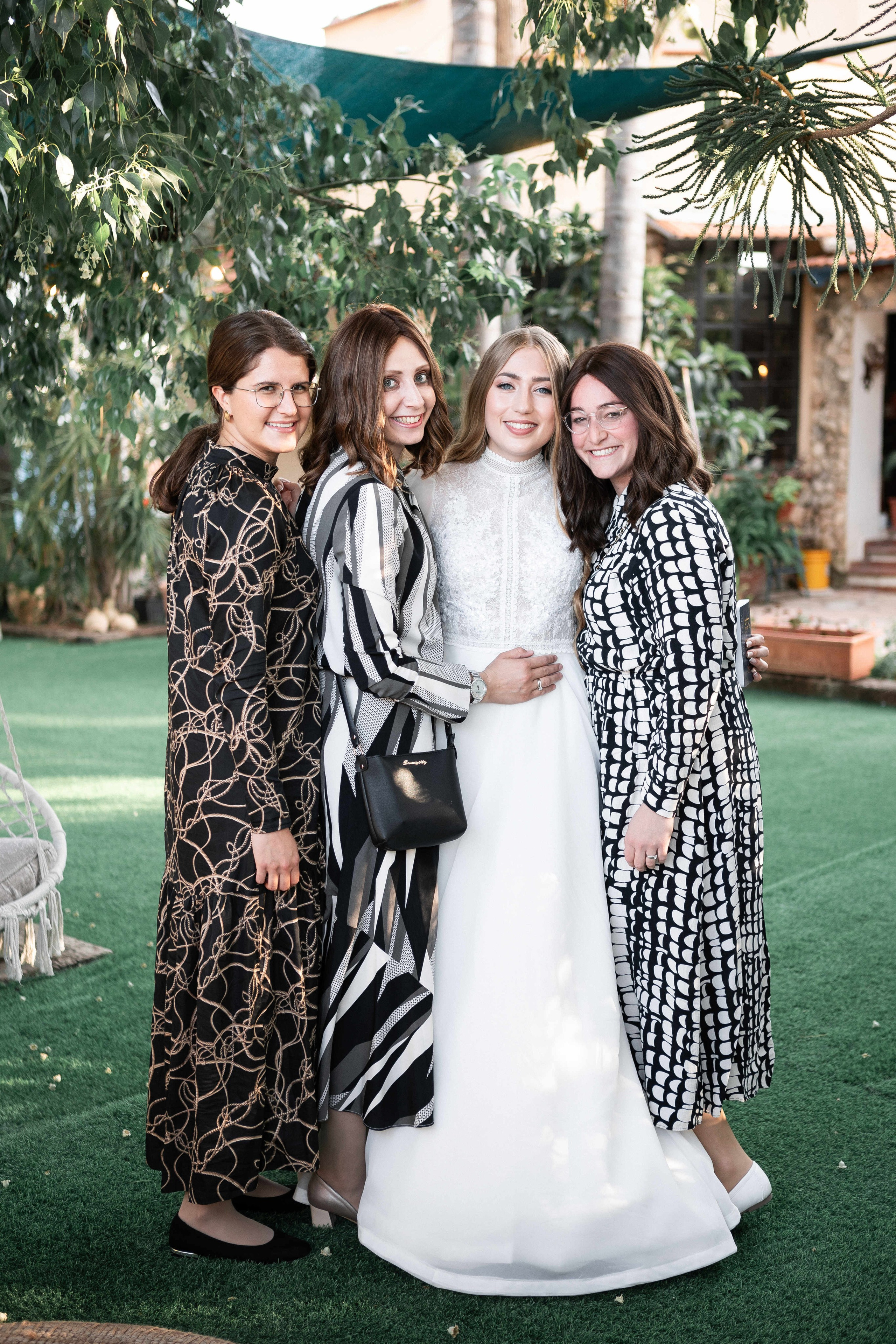 WEDDING IN A COZY PLACE NEAR TEL AVIV. PHOTOGRAPHER IN ISRAEL