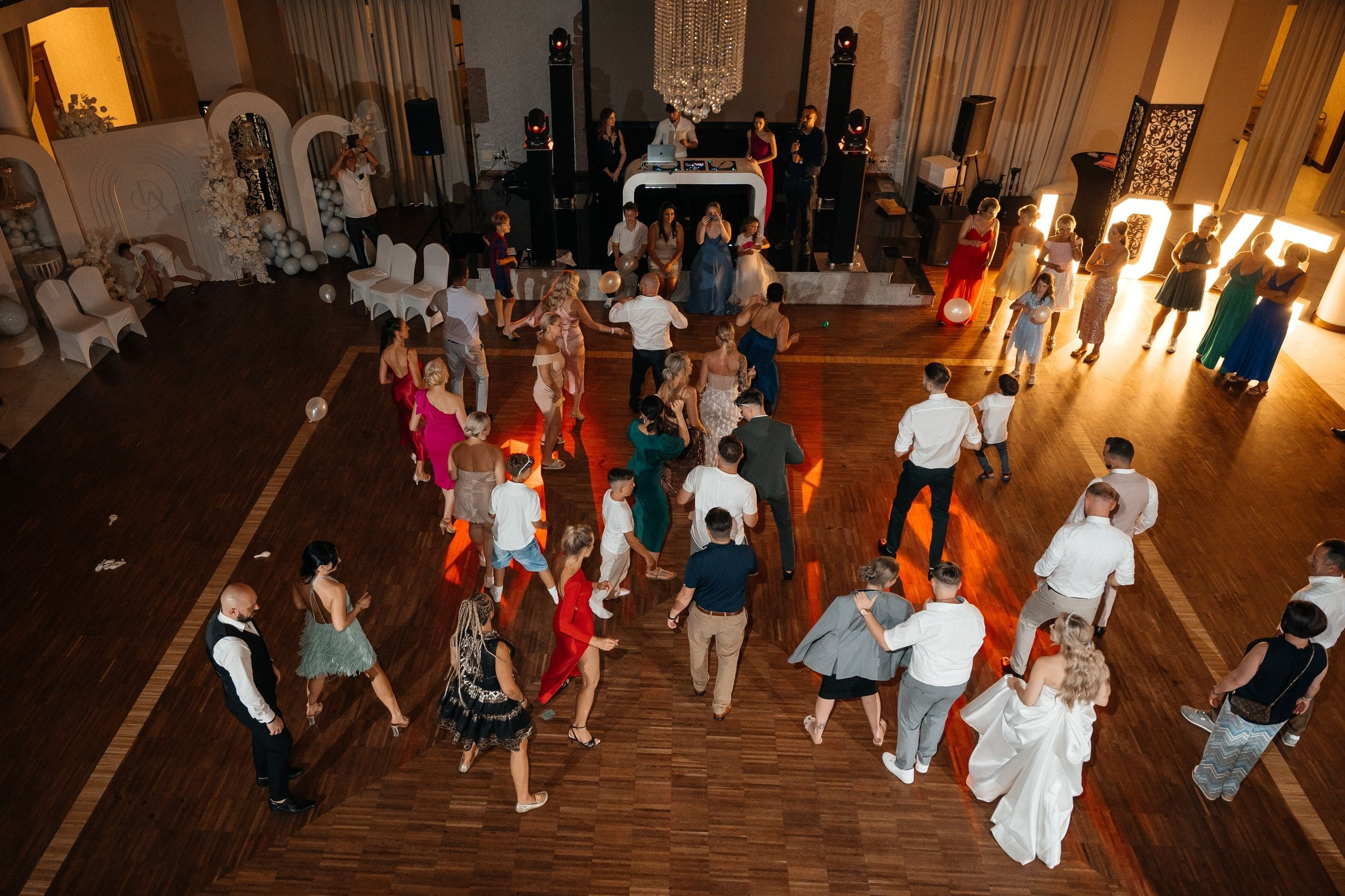 Destination wedding in Poland. Wedding photographer & videographer Frankfurt | Denis Mirosnik