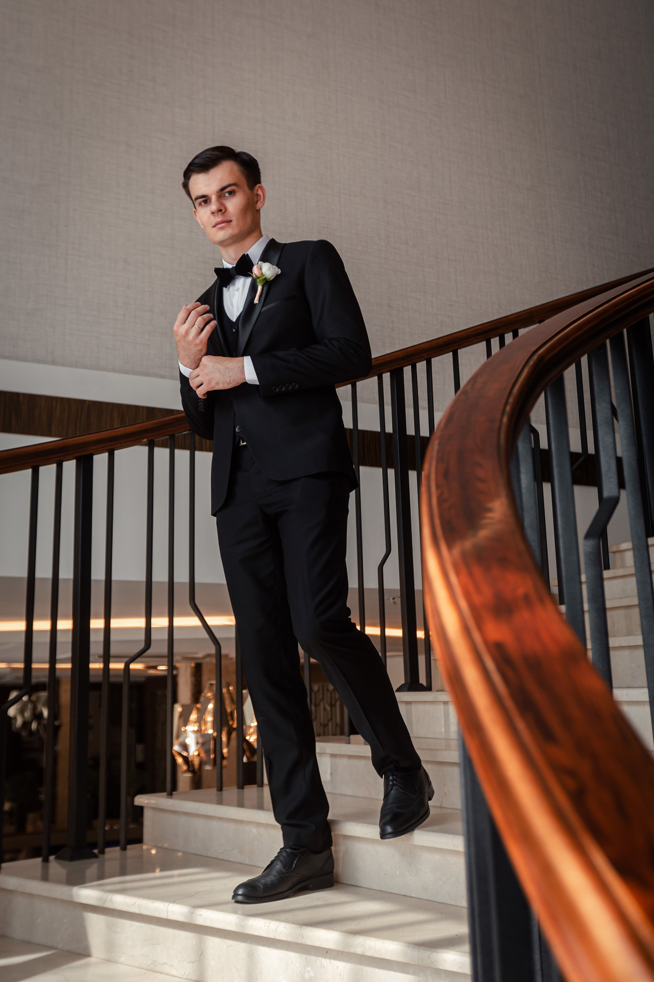 Recién casados ​​sexys en un hotel. Fotógrafo de retrato, familia y reportajes en Valencia | España | Europa Vitalii Lumier