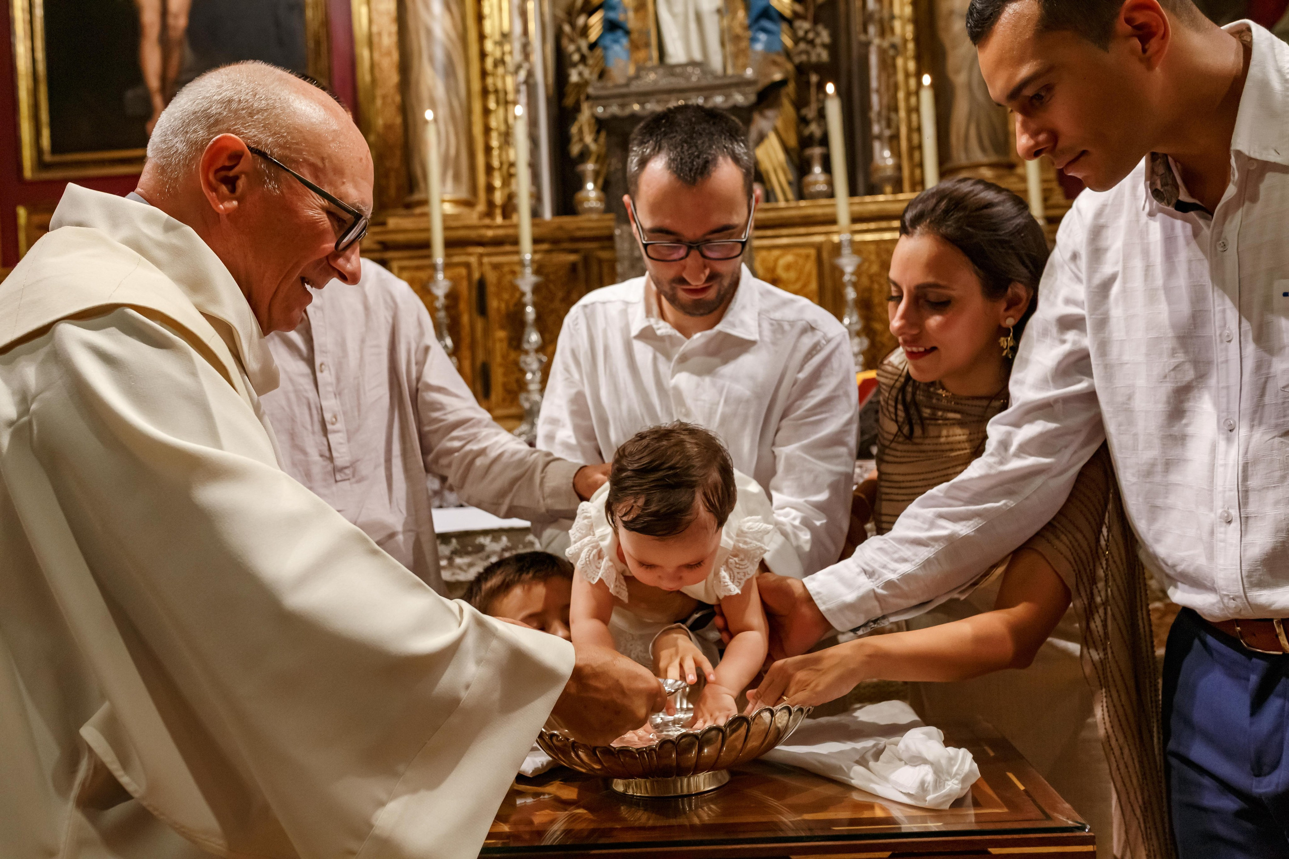 Bautizo con Camilia. Fotógrafo de retrato, familia y reportajes en Valencia | España | Europa Vitalii Lumier