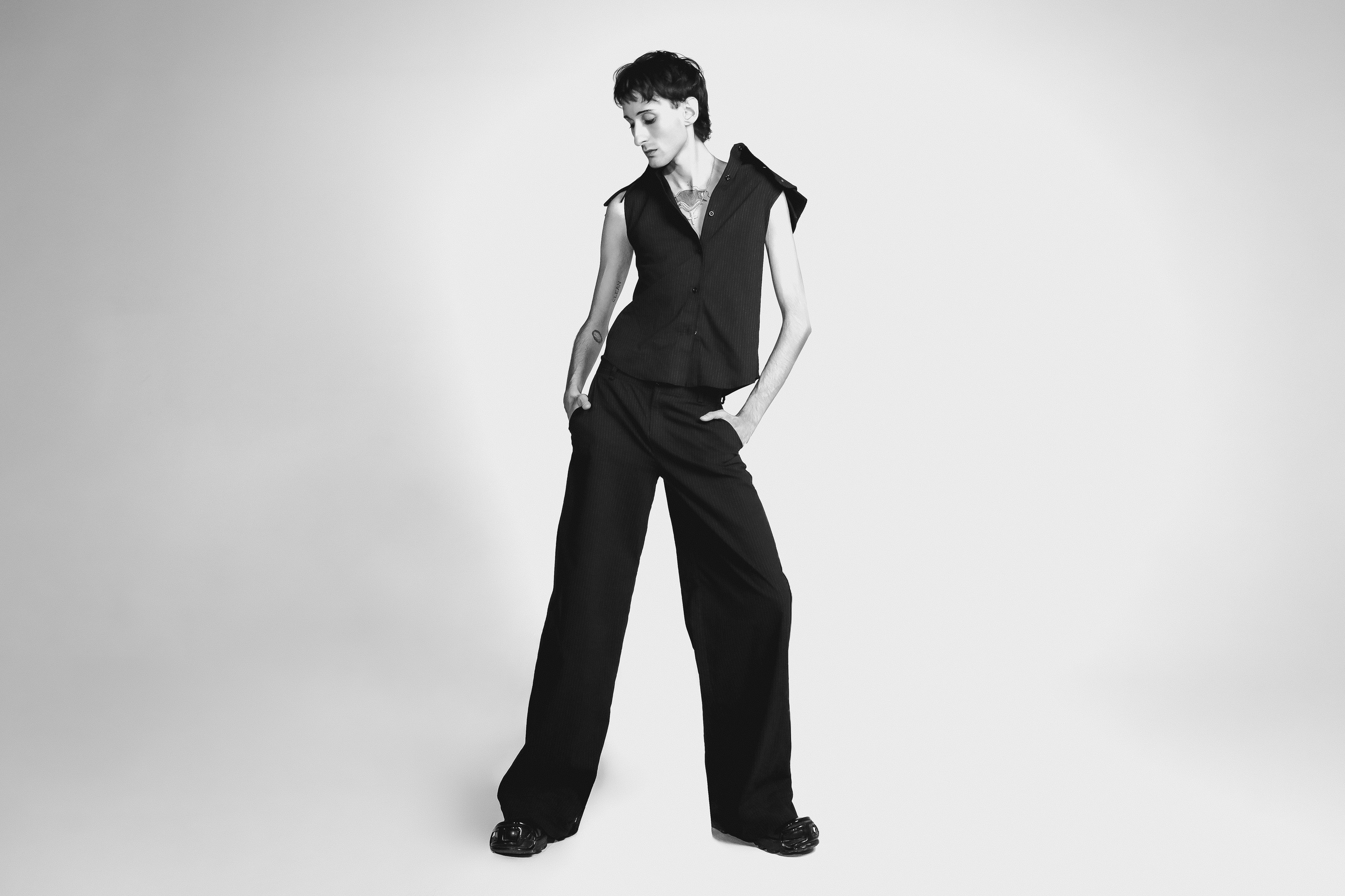 Studio (mark). Asmikiam