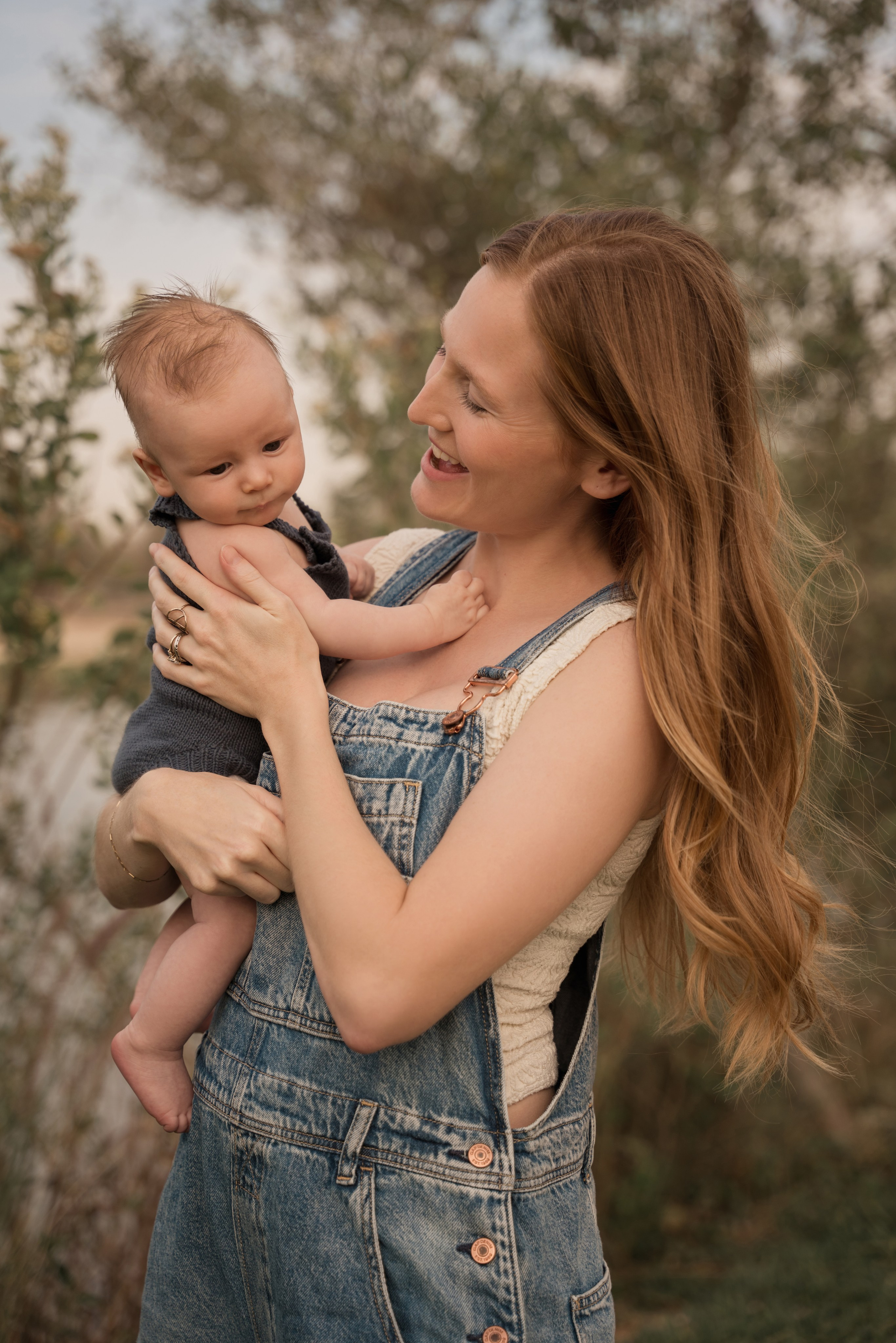 Celebrating 2 months milestone by the lake. Angela Iakovleva — Family Photographer in Dubai