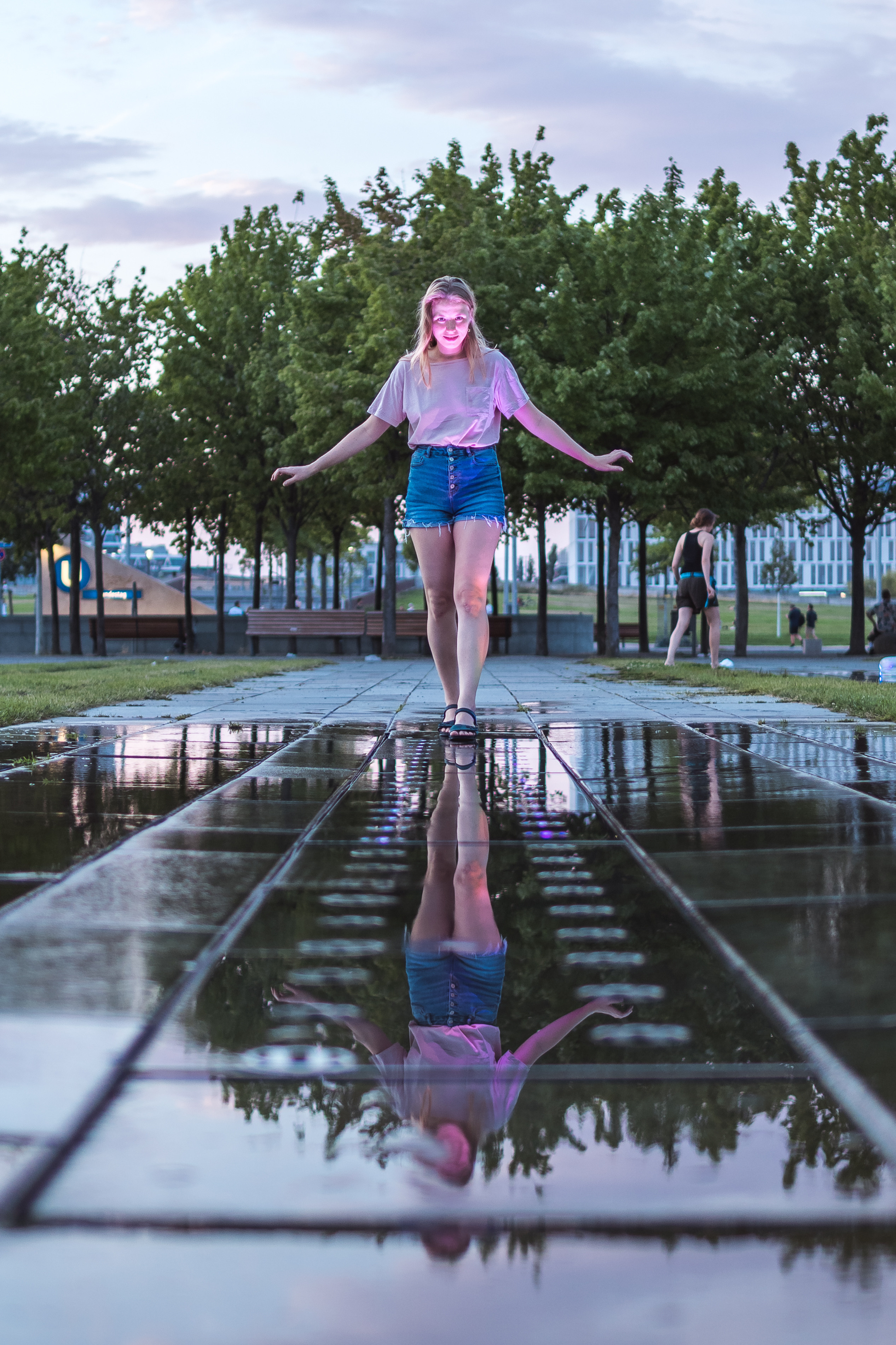 Daria: Berlin fountains. Evgeny Ignatik — street photographer | portraits