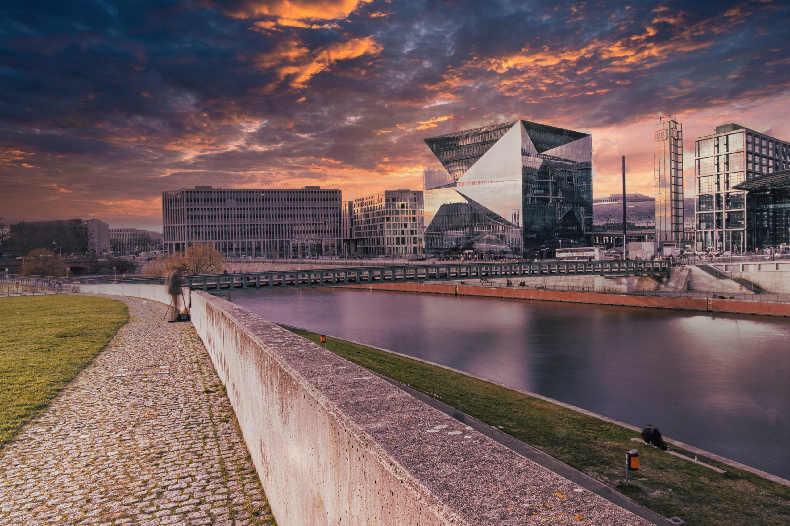 Cityscapes. Evgeny Ignatik — street photographer | portraits