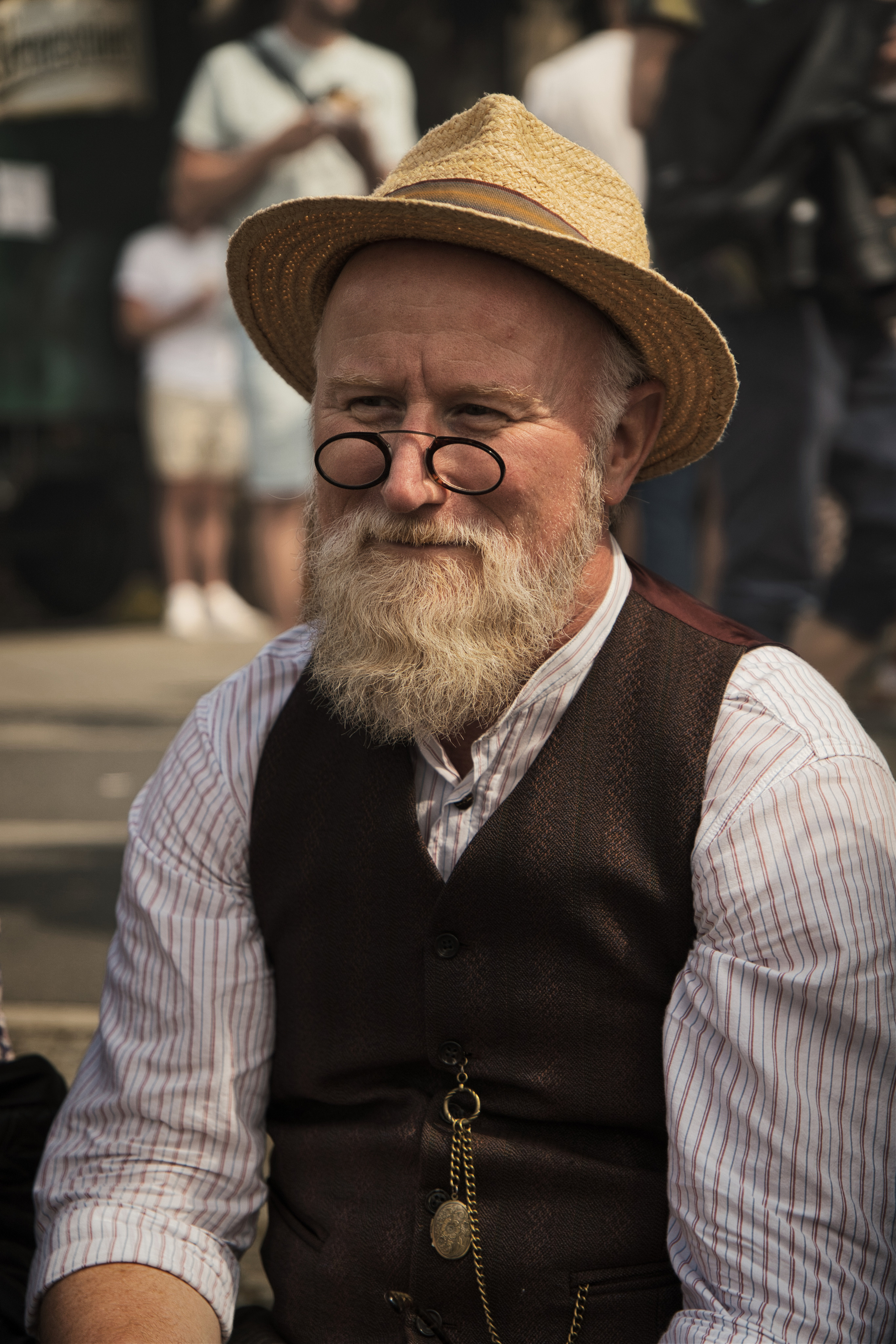 Retro gentleman. Evgeny Ignatik — street photographer | portraits