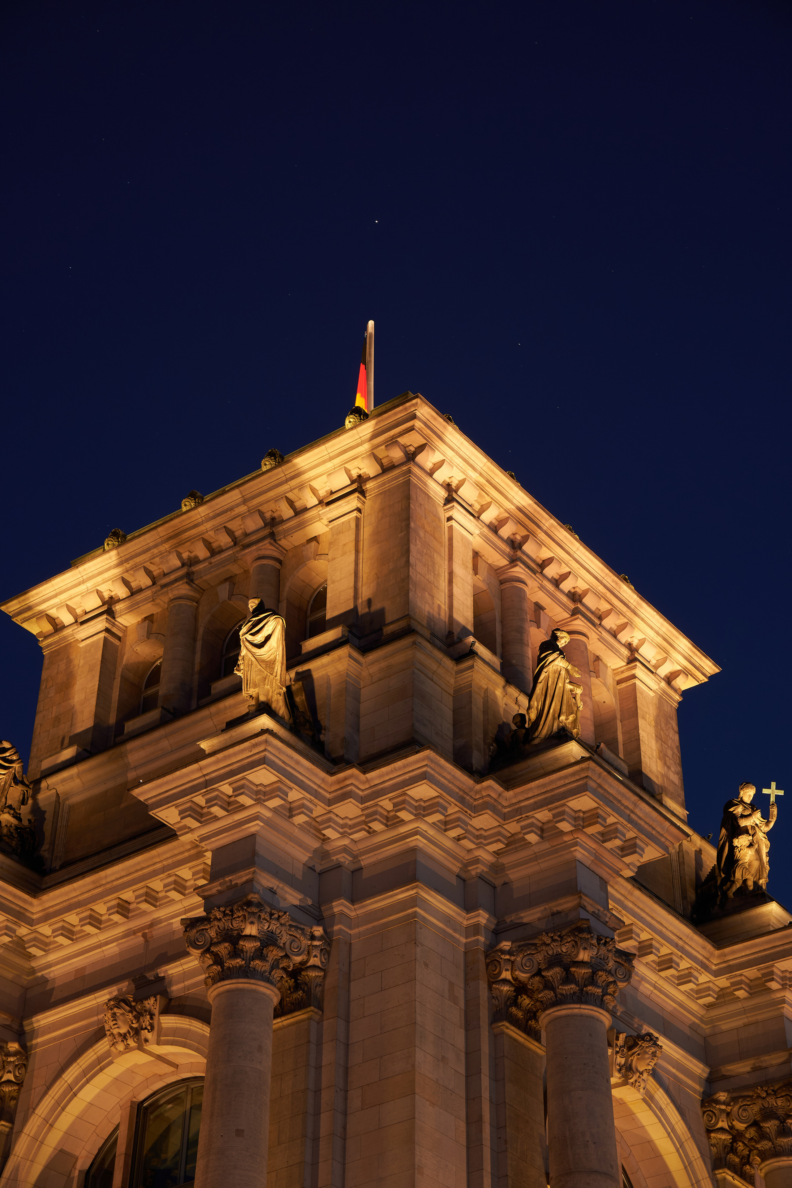 Cityscapes. Evgeny Ignatik — street photographer | portraits