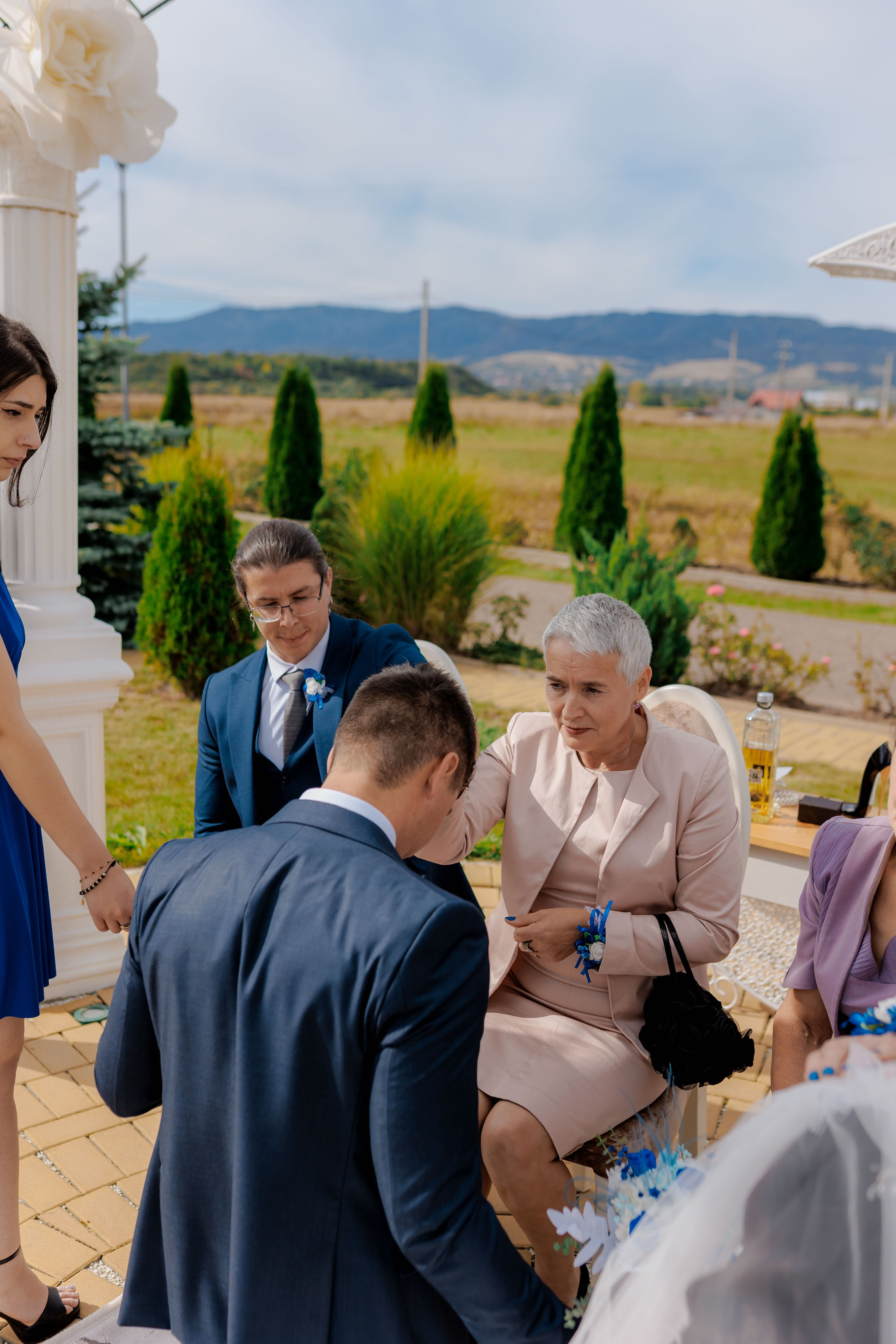 Loredana & Emilian – Ziua Nunții | Videografie - fotografie Botez Suceava, Iași, Botoșani. Servicii foto-video profesionale, pentru momente de neuitat
