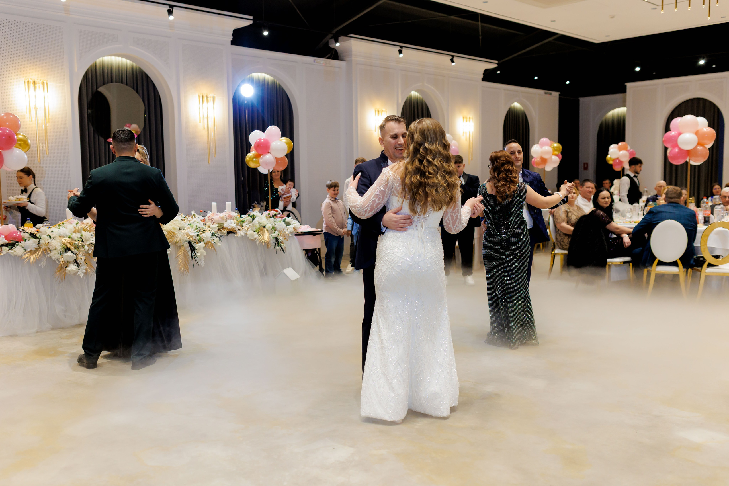 Povestea voastră, regizată de noi |Cristi Turculet Videograf Nuntă Suceava | wedding highlight. Servicii foto-video profesionale, pentru momente de neuitat