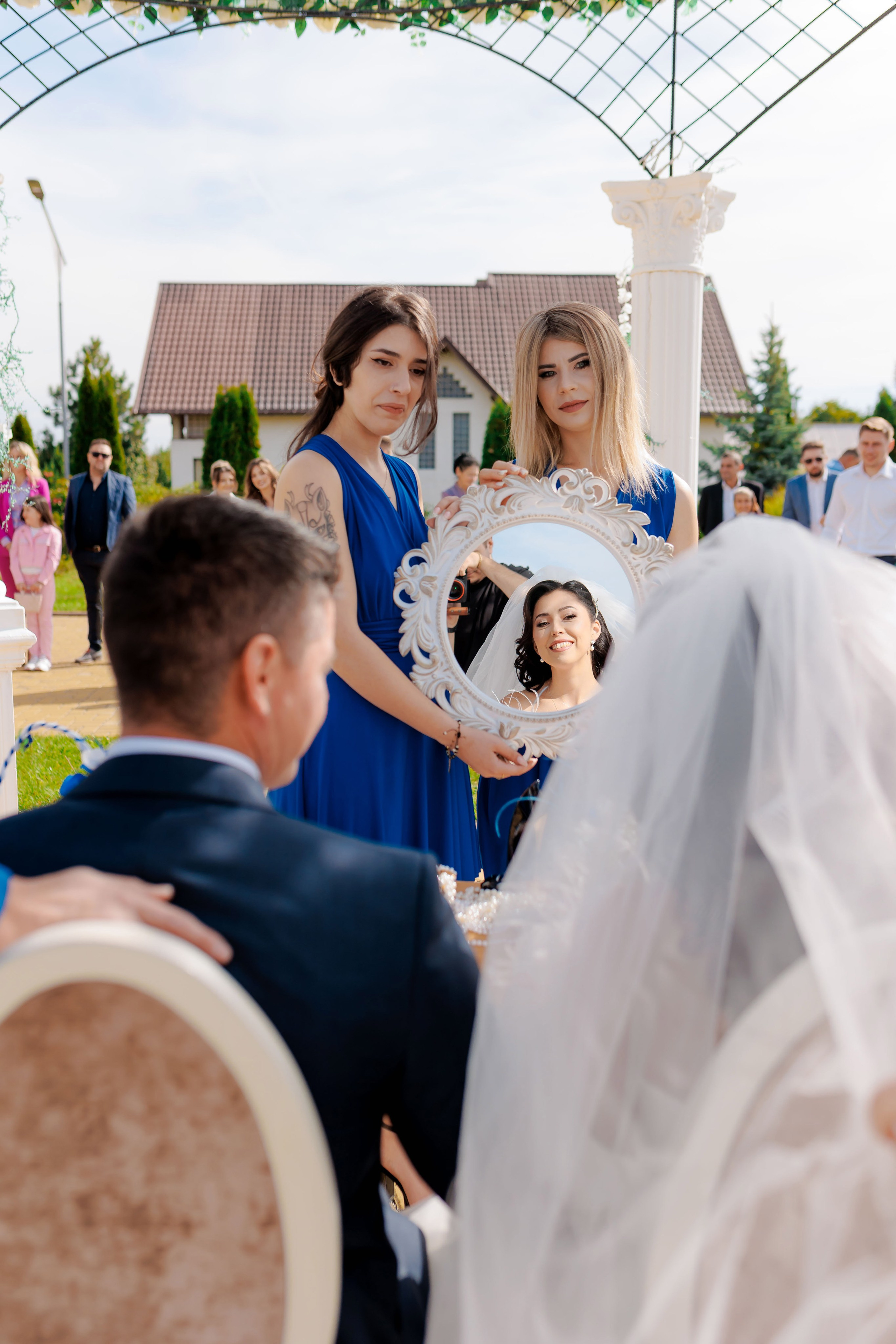 Loredana & Emilian – Ziua Nunții | Videografie - fotografie Botez Suceava, Iași, Botoșani. Servicii foto-video profesionale, pentru momente de neuitat