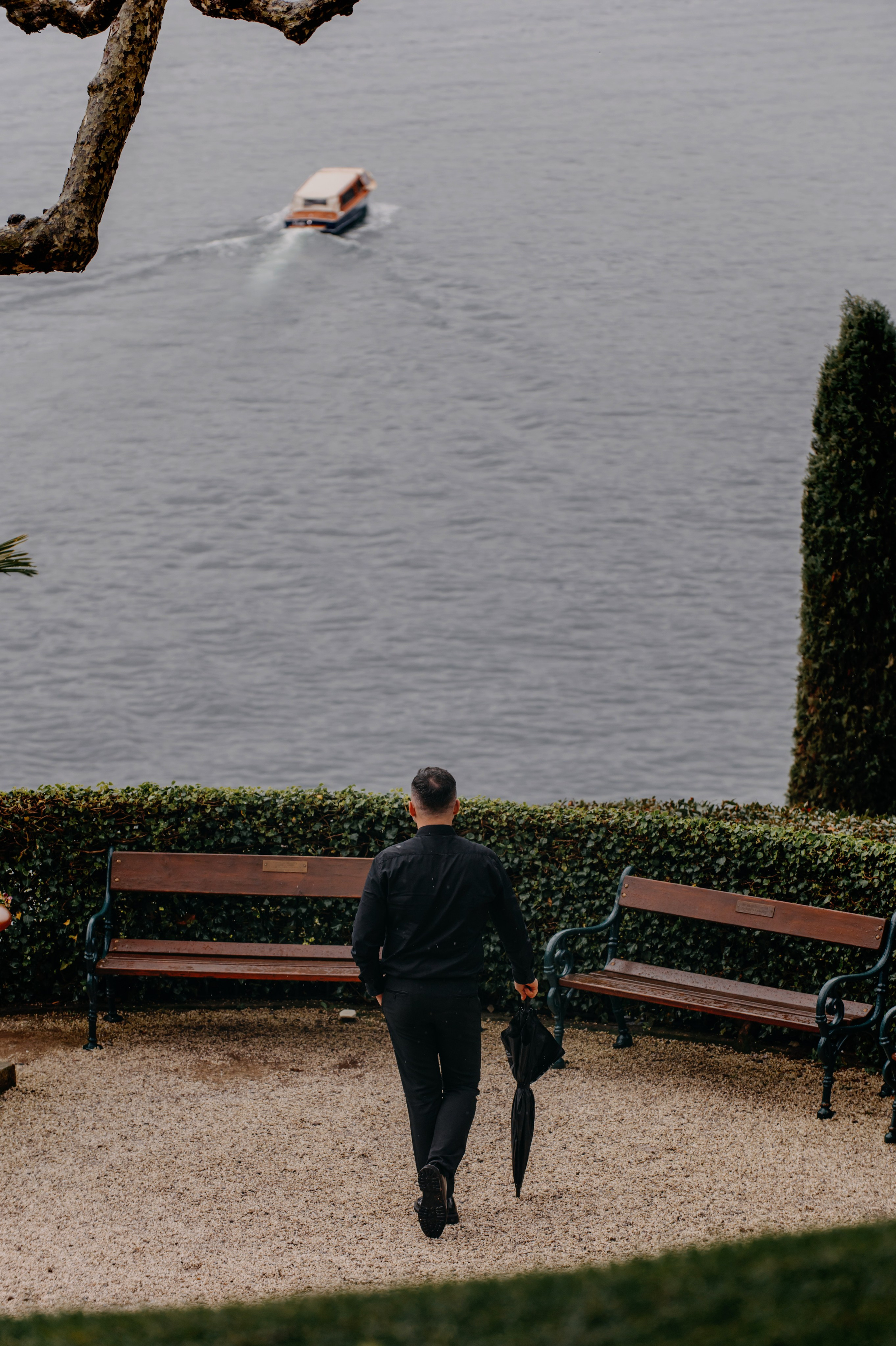 Como Evghenii. Wedding photographer from Moldova Alexey Chipchiu