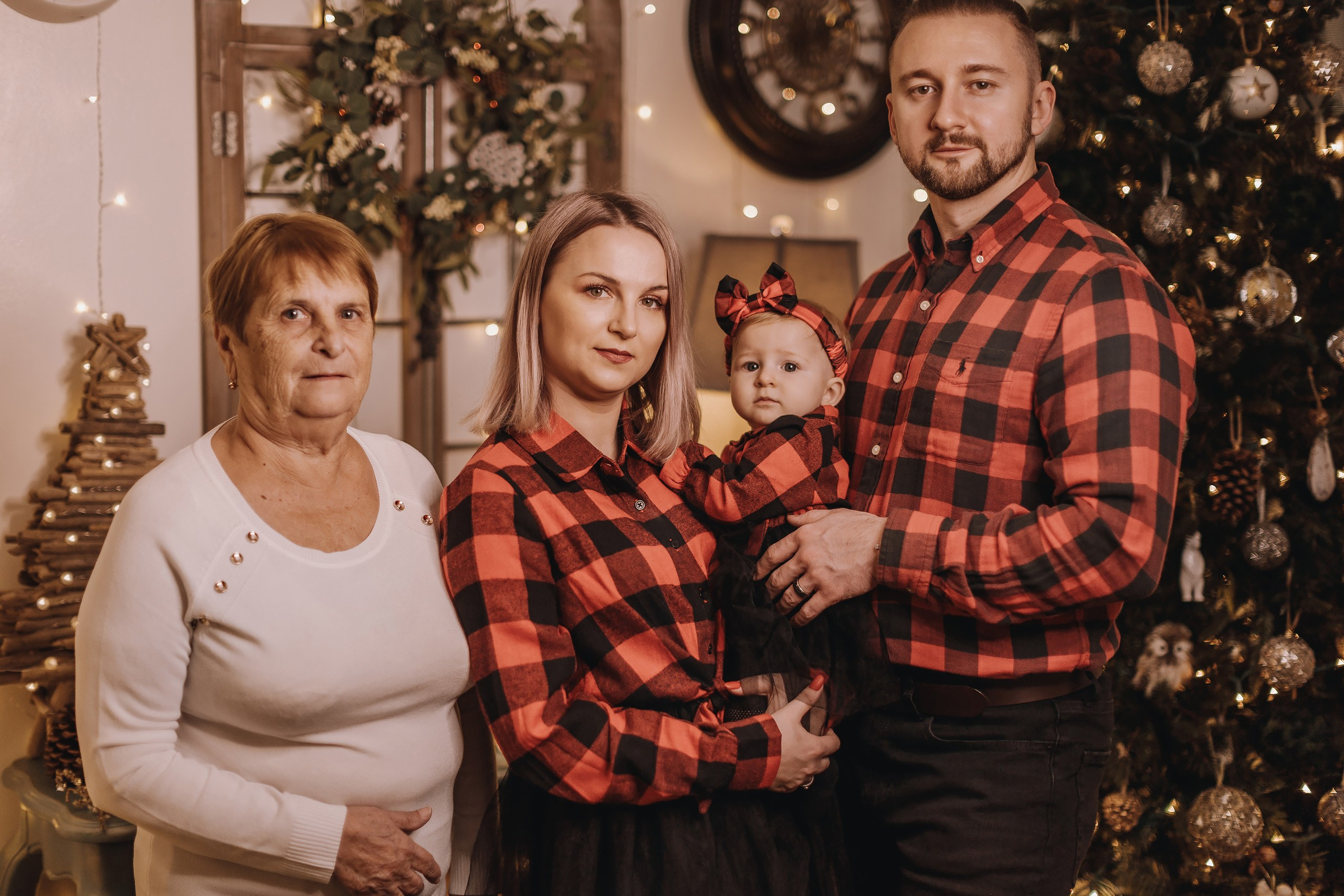 25.11.2023 Christmas Photoshoot 1. Wedding family event photographer in Chicago Nick Yushevich