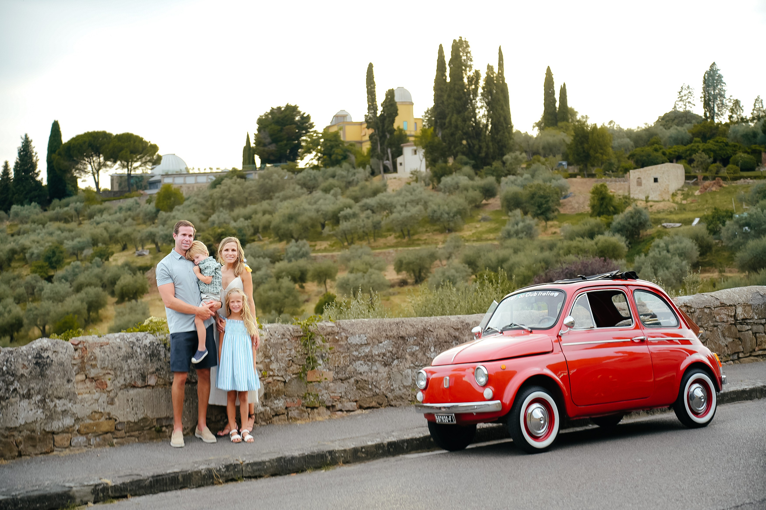 Nicole & Family. Wedding Photographer in Italy