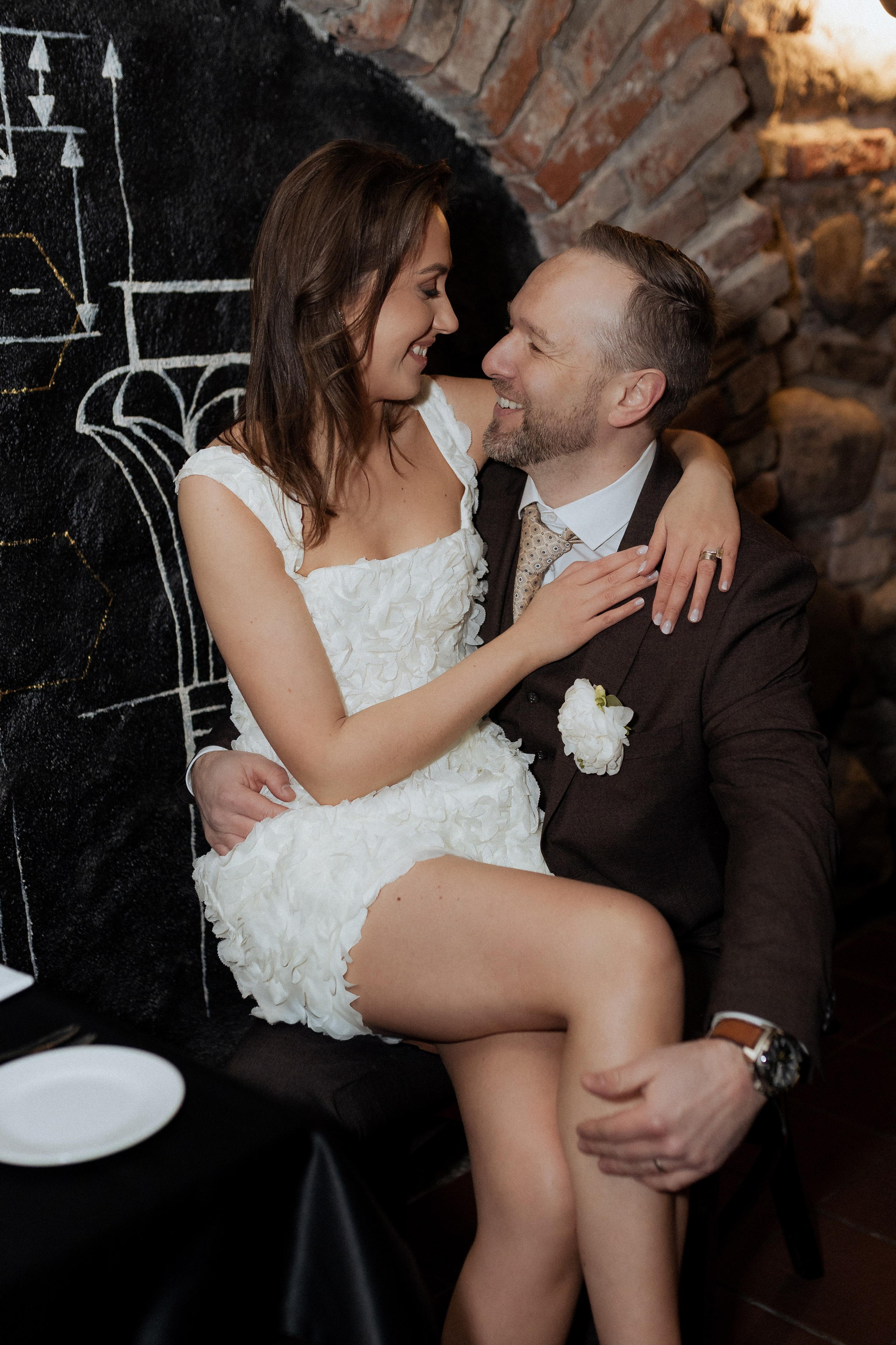 Monika ir Vytautas — miestu alsuojanti trumpa jaunųjų fotosesija Kaune