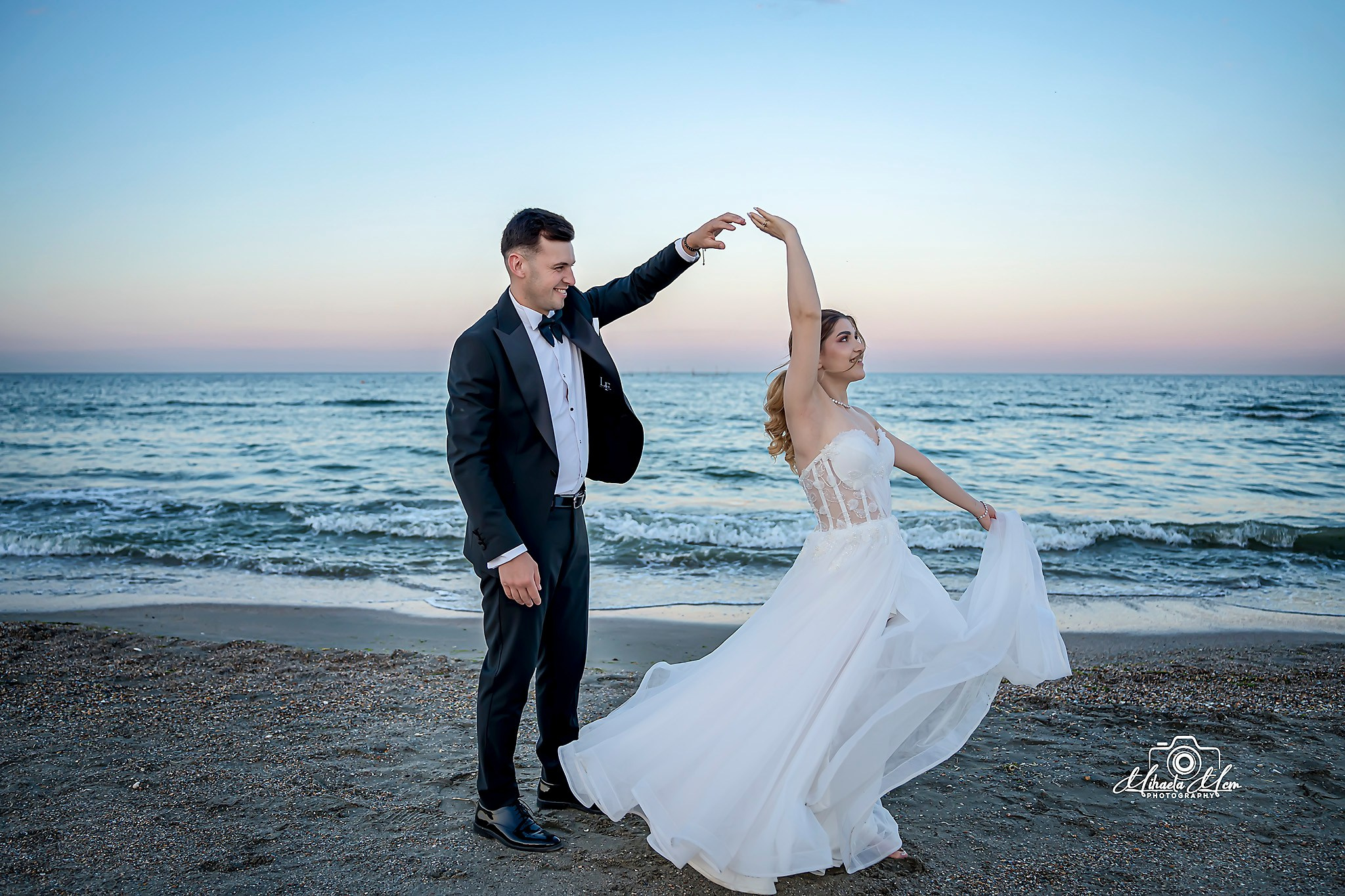 Fotograf de nunta Constanta. Servicii foto video Constanta. MCM Happy Studio – Fotograf și Videograf Nuntă