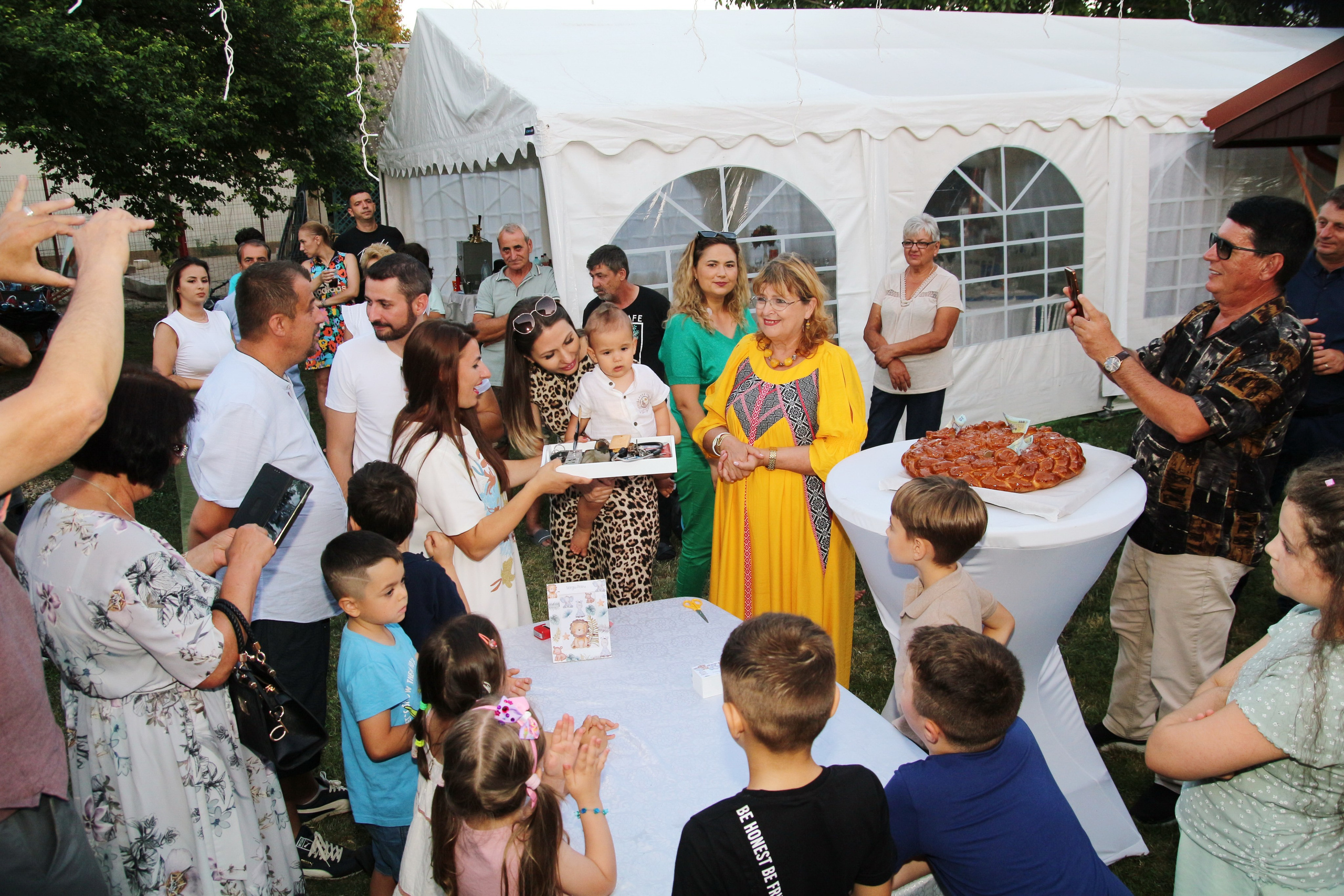 BYZO MEDIA. PETRU BYZO - family and children photographer in ROMANIA