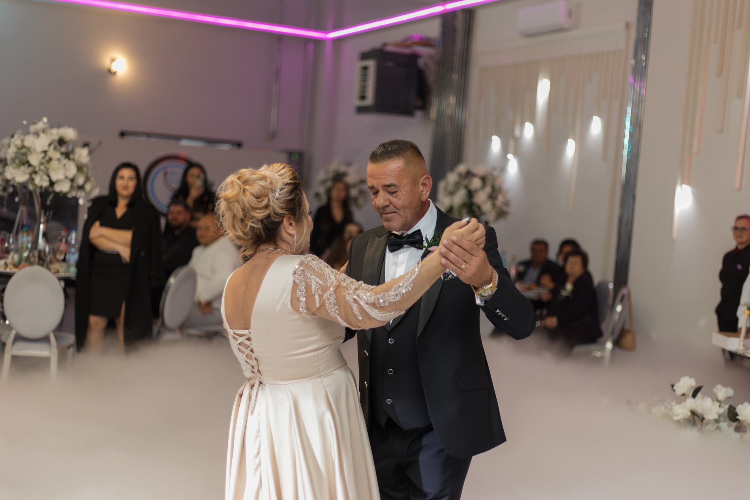 Valentina & Marcel. Fotograf si videograf — evenimente si studio