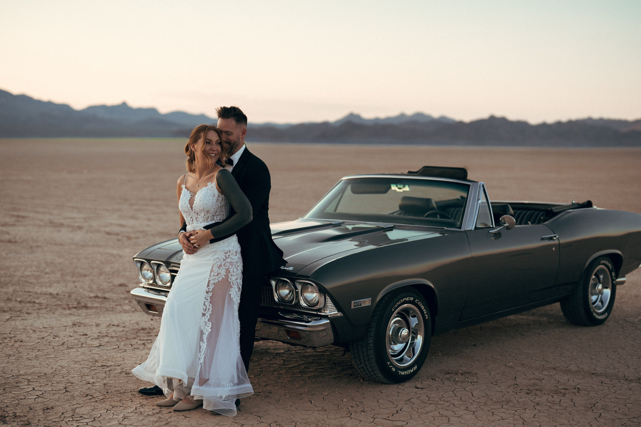 Dasha&Jeremy. Wedding & elopement photographer Viktoriya Kravtsov. Las Vegas