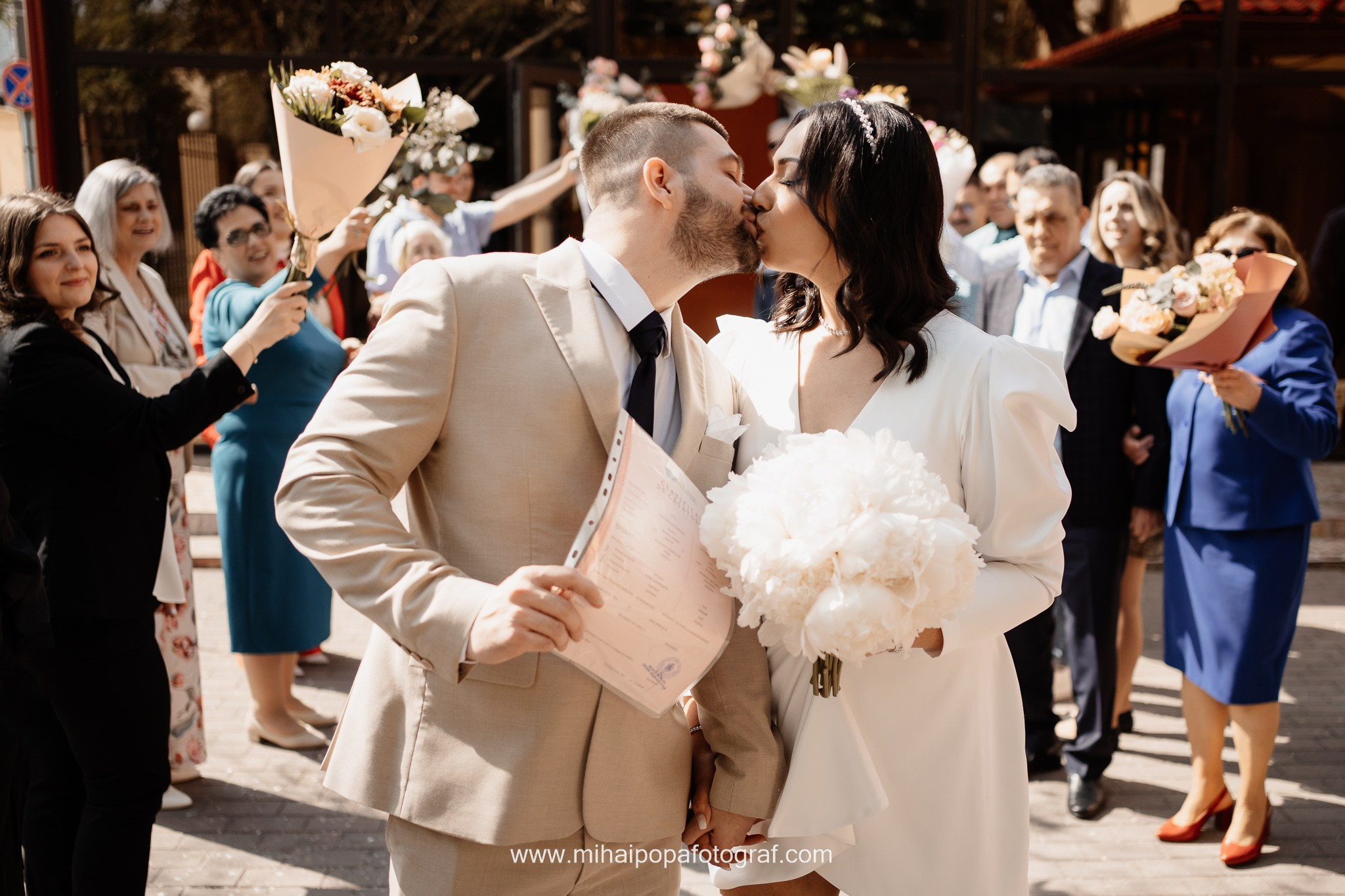 Fotograf Cununie Civilă în București - Mihai Popa Fotograf. Fotograf Nuntă & Botez București - Mihai Popa | Dincolo de oameni, imortalizez emoții!