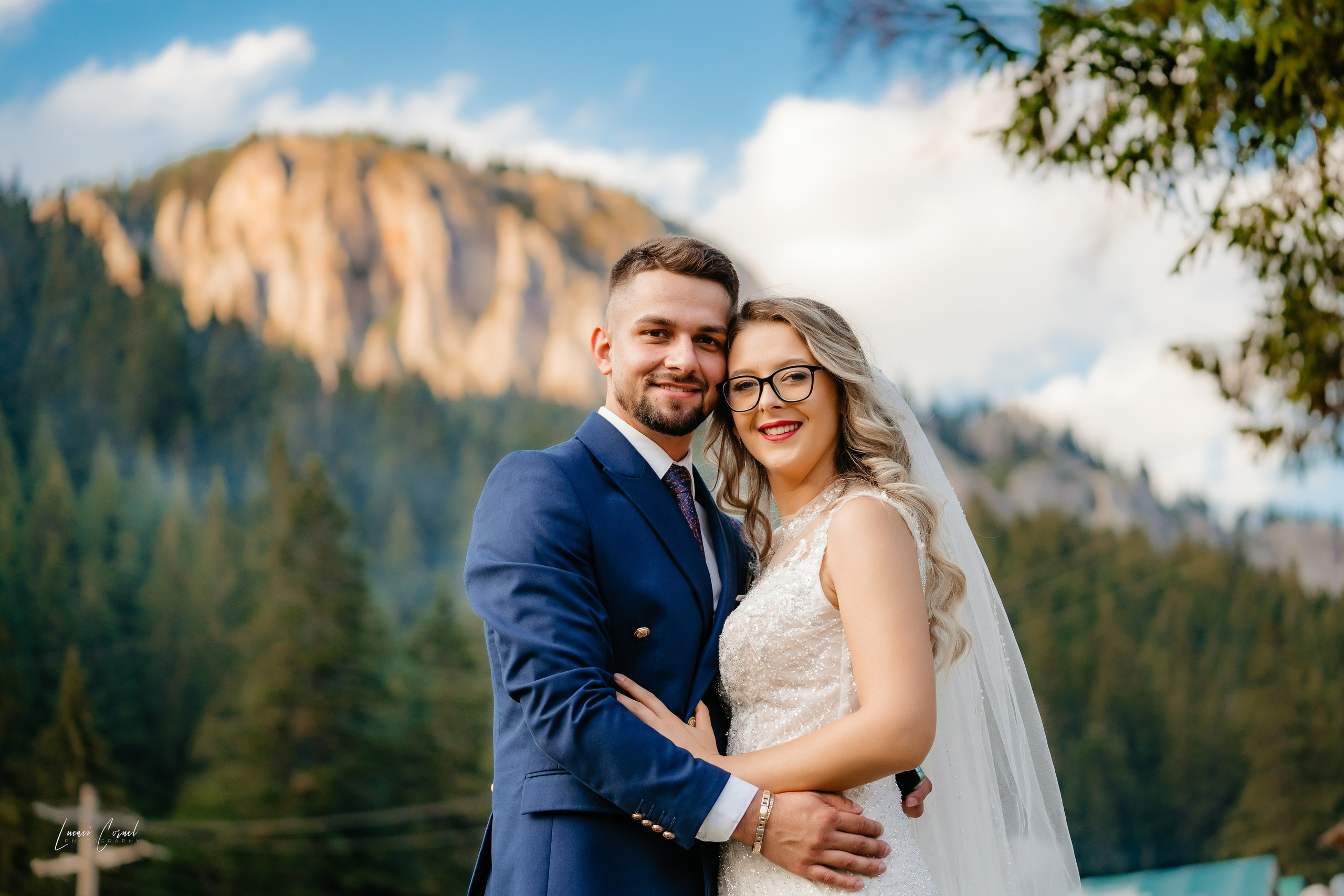 Fotograf de Nuntă Profesional — Fotografie Jurnalistică și Clasică pentru Amintiri de Neuitat. Fotograf de nuntă, corporate, botezuri, majorate și aniversări Roman, Lucaci Cornel