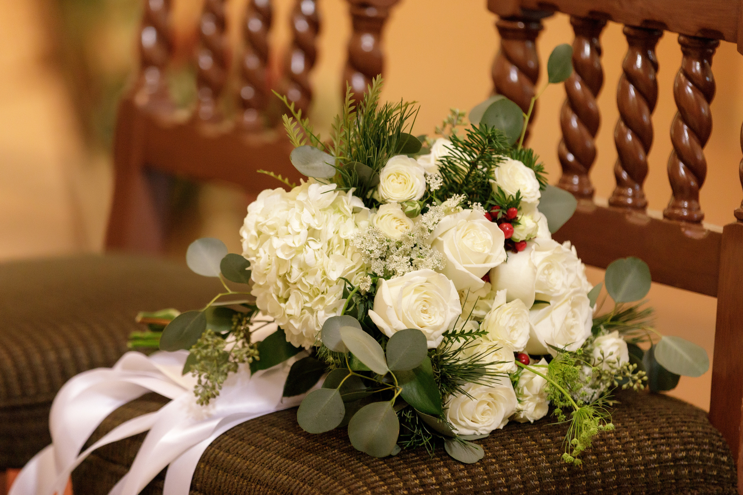 Wedding in St. Augustine Cathedral in Tucson. Anastasia Post: Wedding and Editorial Photography