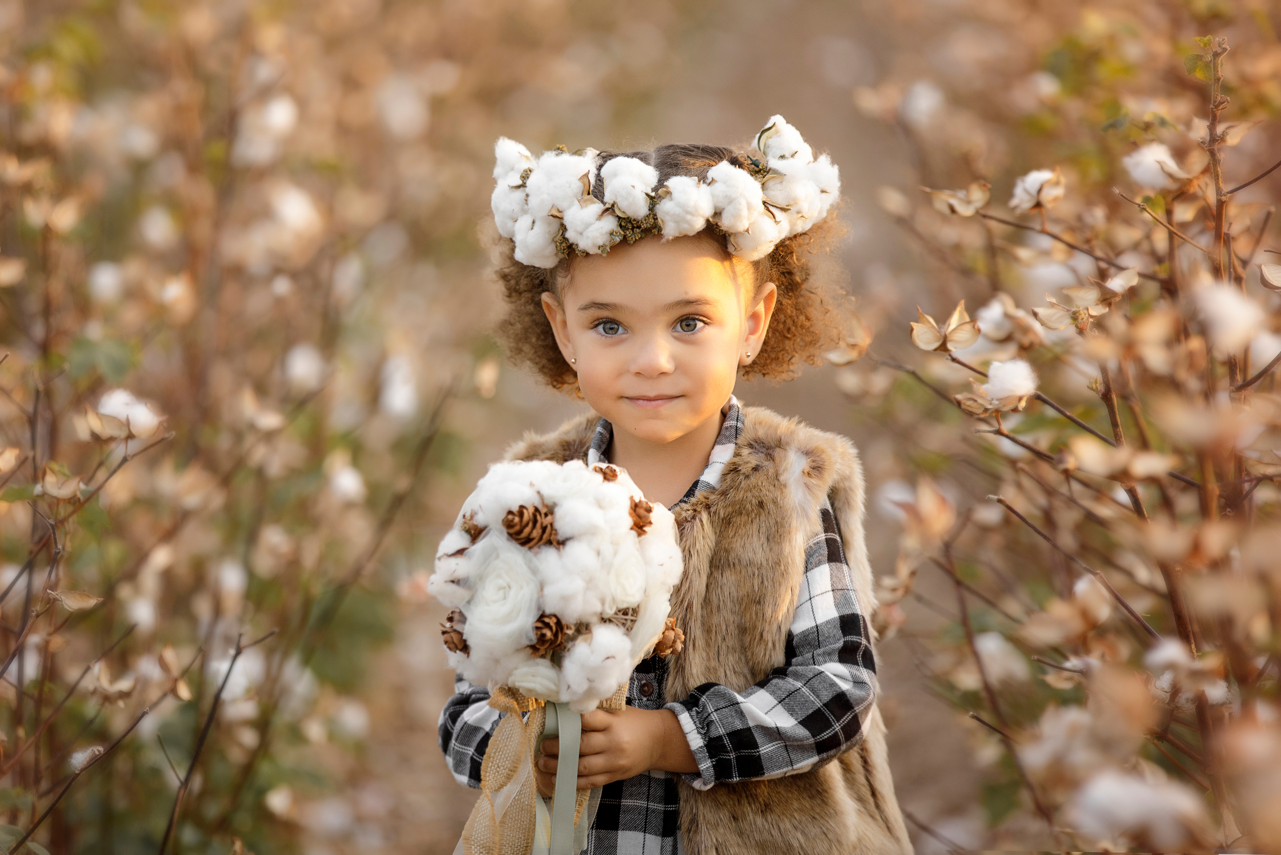Cotton Field Photosession. Anastasia Post: Wedding and Editorial Photography