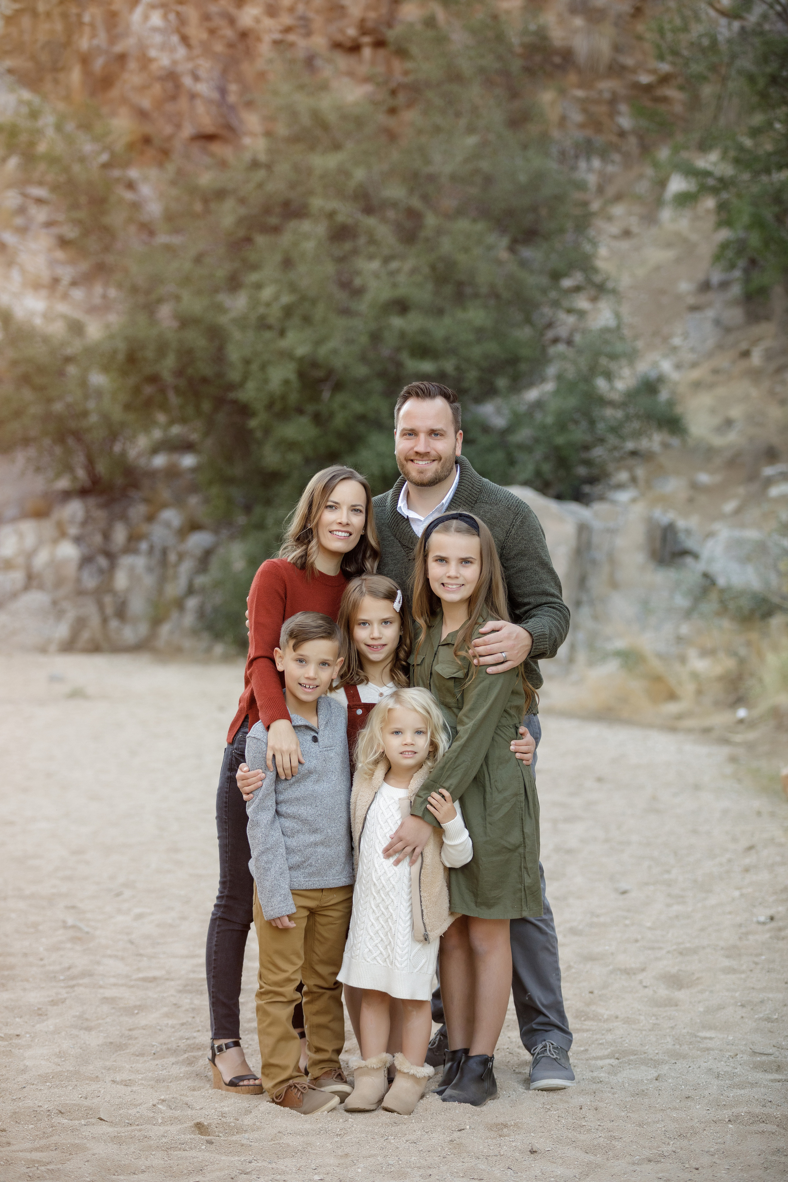 Family photoshoot. Anastasia Post: Wedding and Editorial Photography