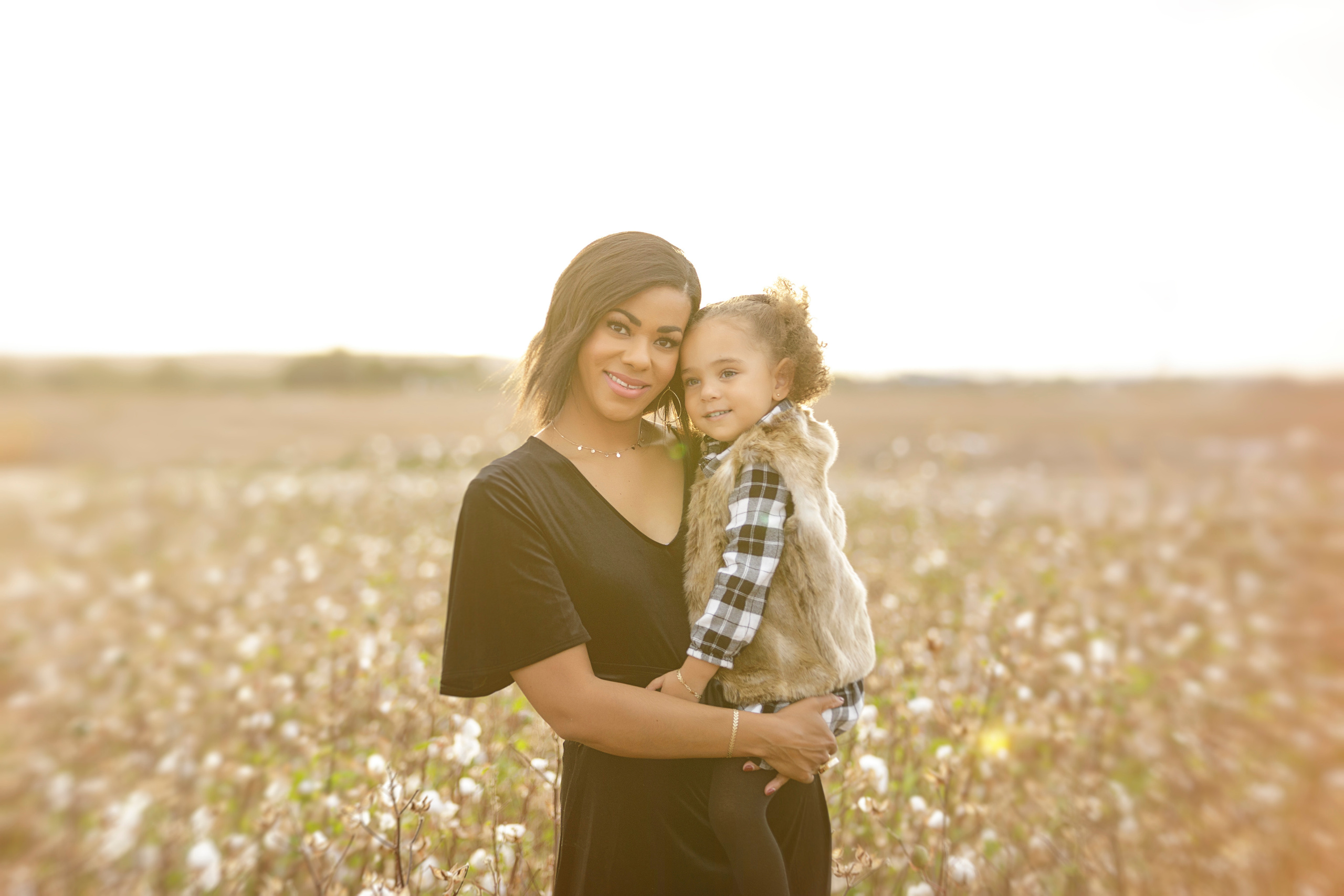 Cotton Field Photosession. Anastasia Post: Wedding and Editorial Photography
