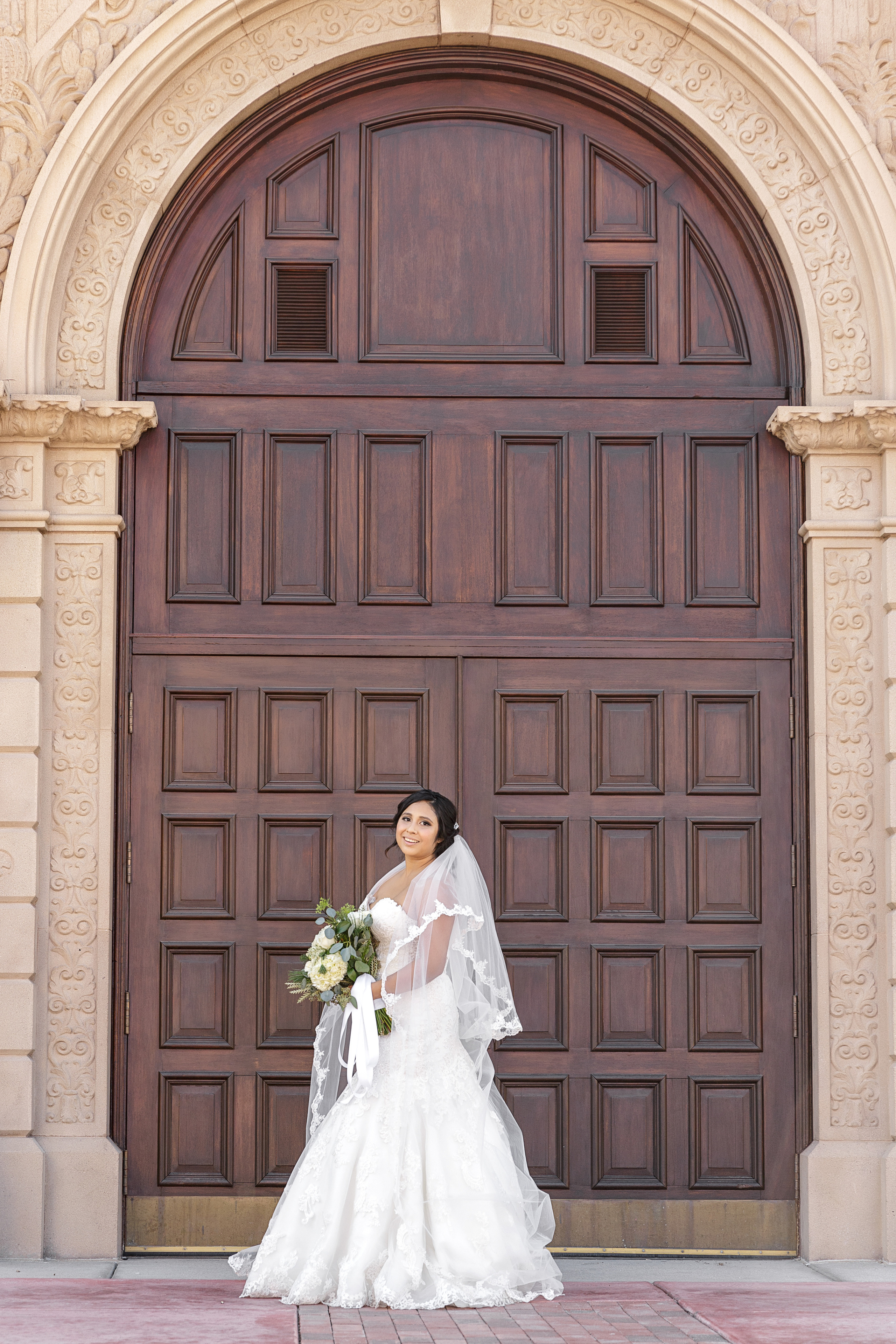 Wedding in St. Augustine Cathedral in Tucson. Anastasia Post: Wedding and Editorial Photography