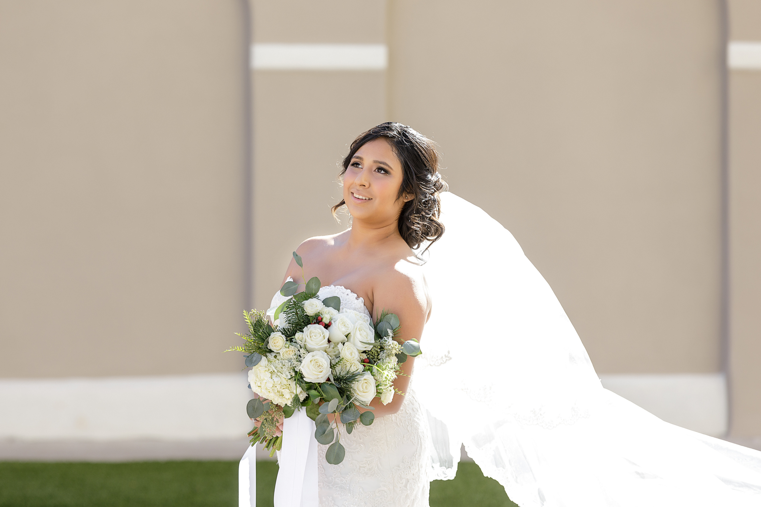 Wedding in St. Augustine Cathedral in Tucson. Anastasia Post: Wedding and Editorial Photography